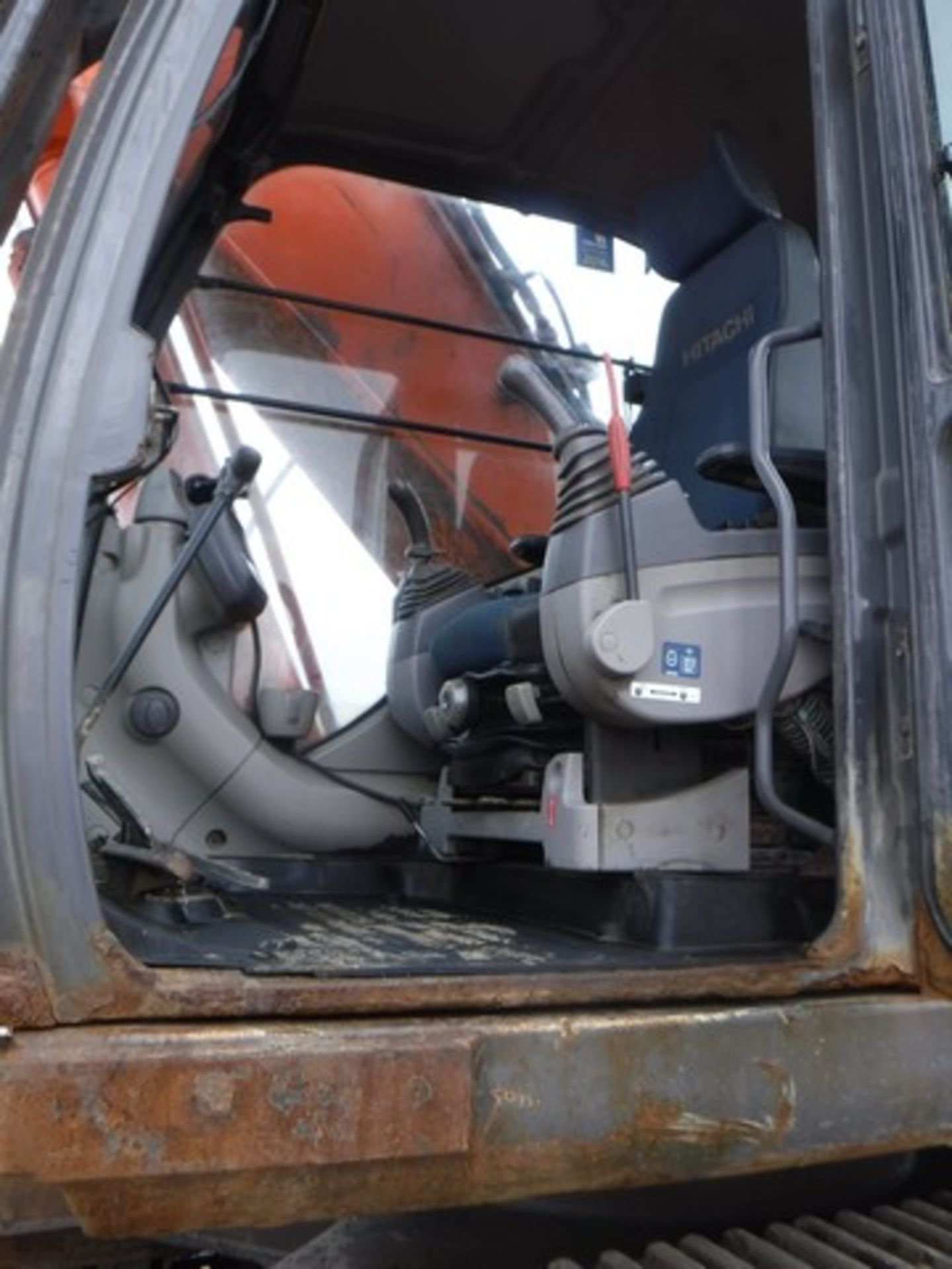2008 HITACHI ZX350LC-3 excavator, s/n - HCMBFP00P00054918, 8750hrs (not verified), 1 bucket. - Image 10 of 25