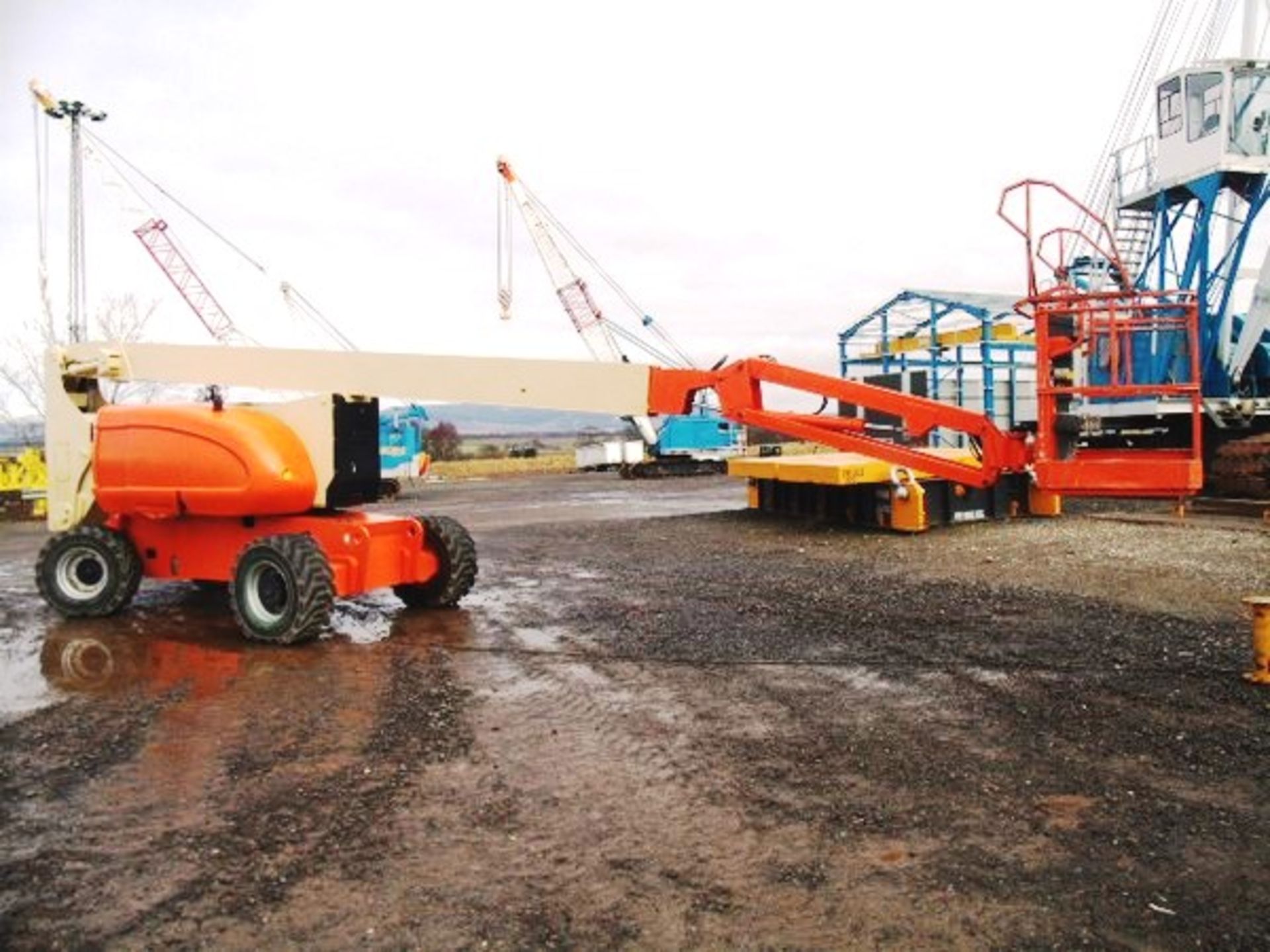 1999 JLG 800AJ, S/N - 1871, 5672hrs (verified), new CAT track hoses & wiring loom on boom by JLG 3 y - Image 11 of 13