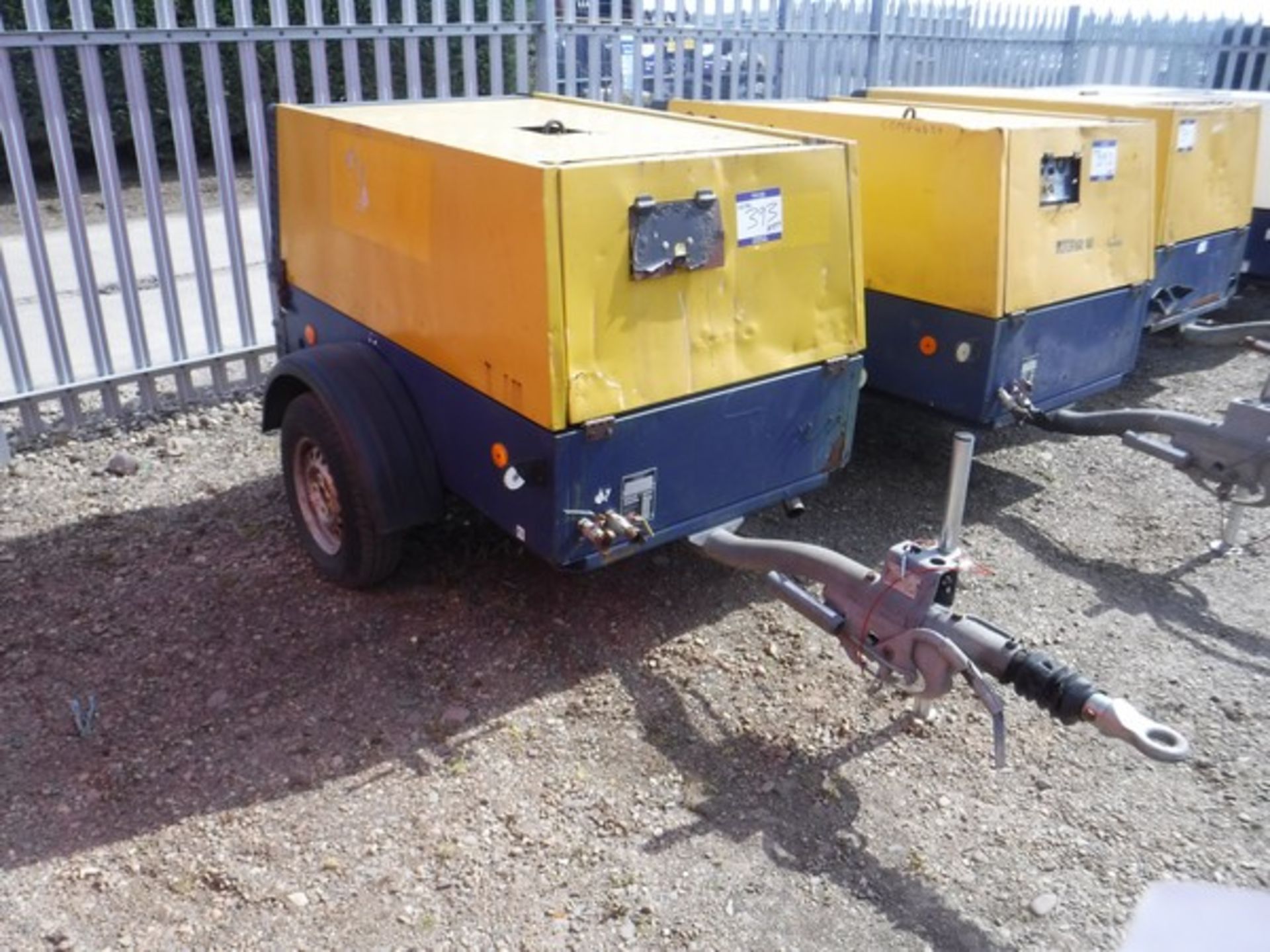 2002 COMPAIR DLT0404 2 tool compressor 2207hrs (not verified)