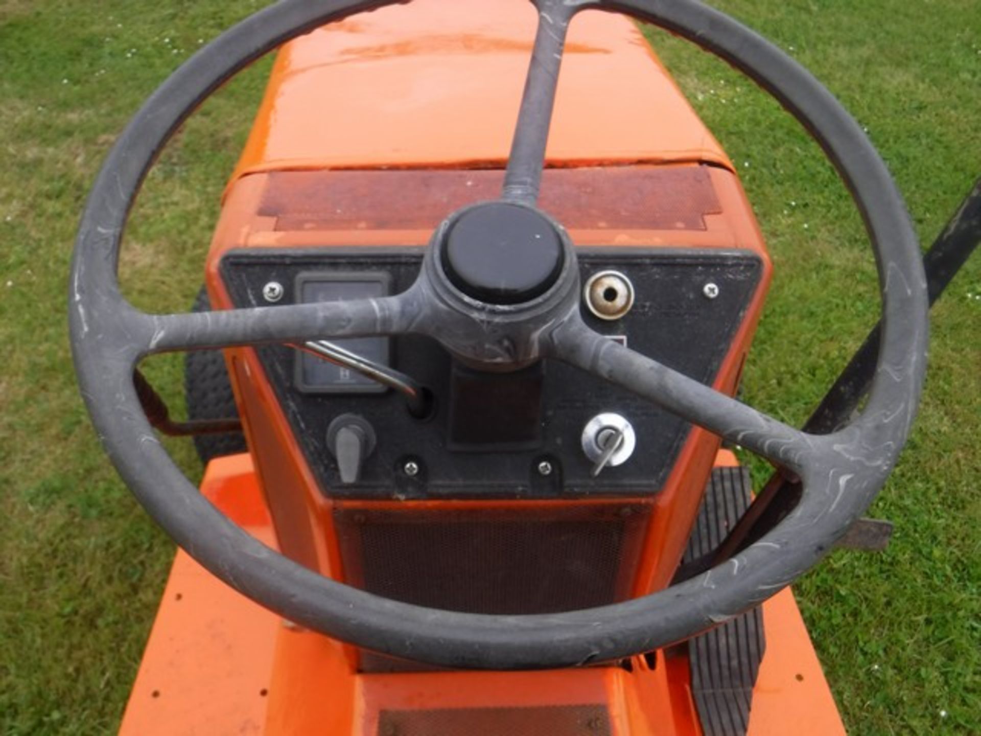 KUBOTA 14hp tractor - Image 2 of 11