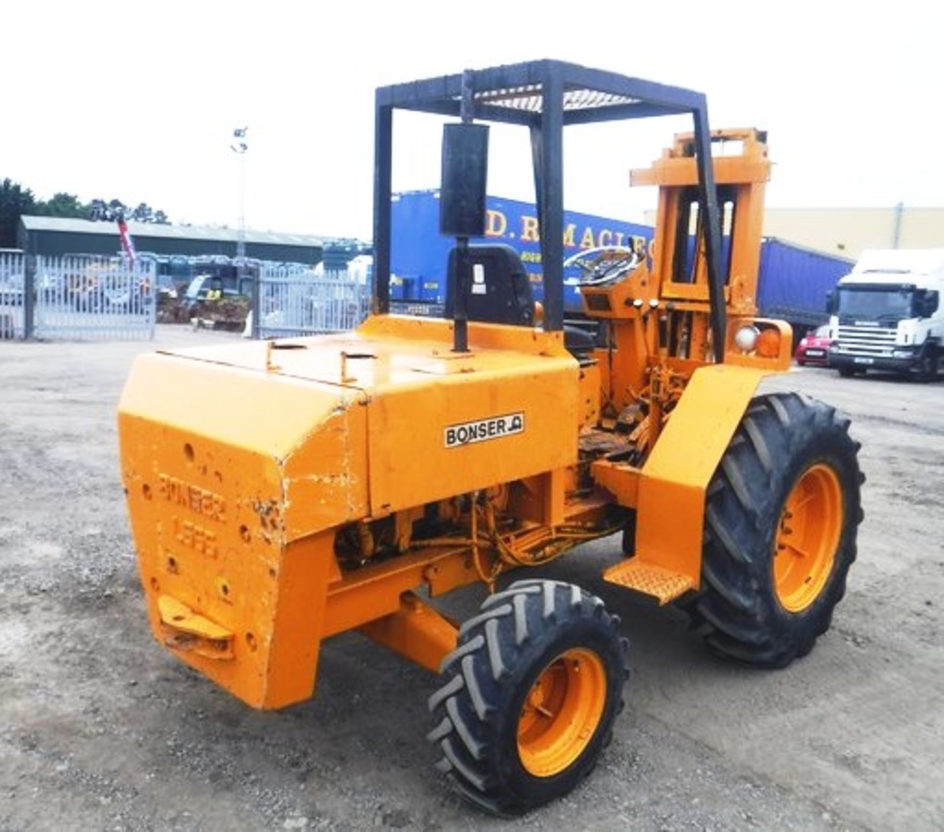 BONSER rough terrain forklift, 5236hrs (not verified) - Image 9 of 13