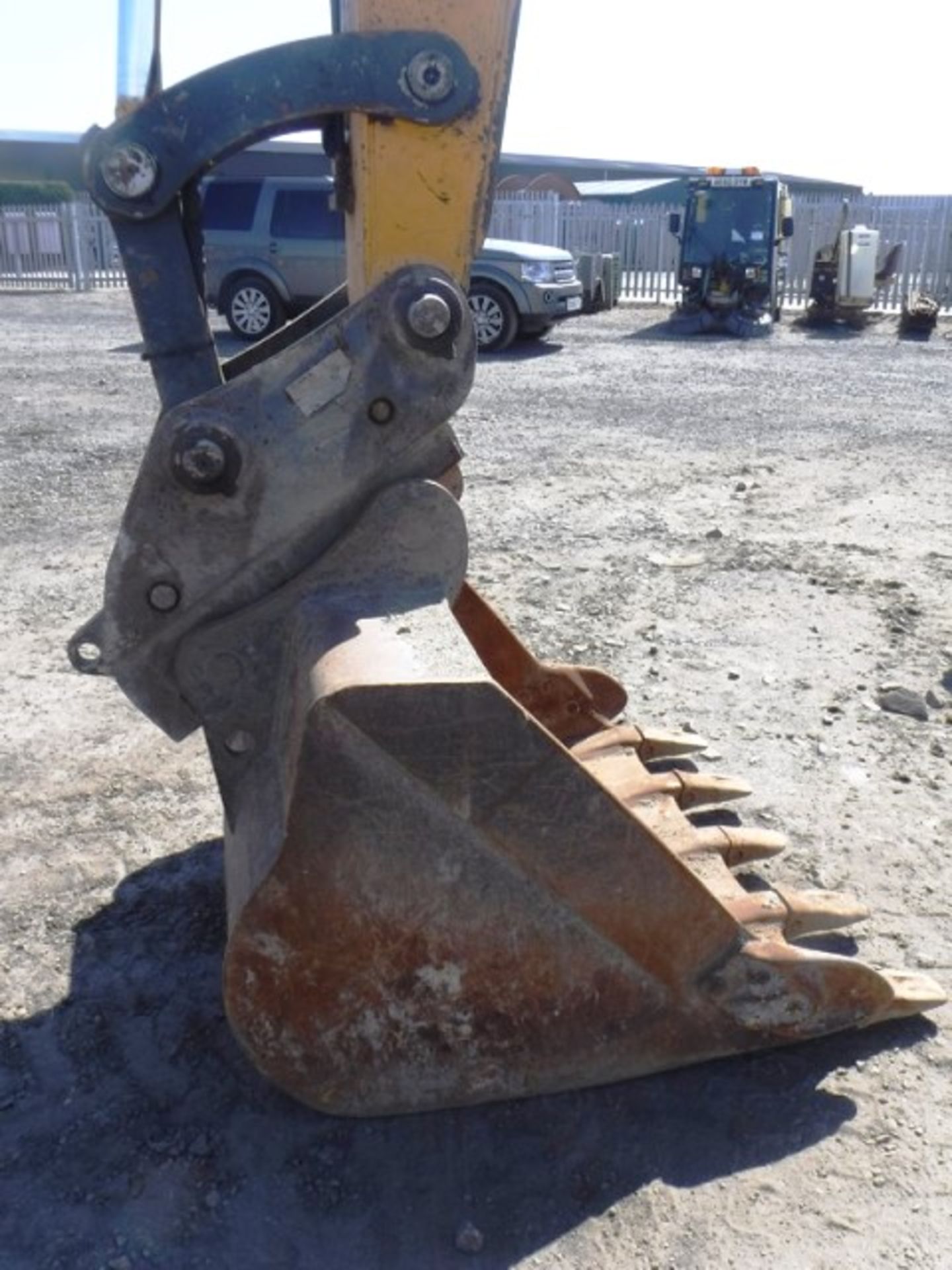 2014 HYUNDAI 145-9A excavator c/w 1 bucket. Short body version ideal for site work. s/n 068. 4263hr - Image 32 of 32