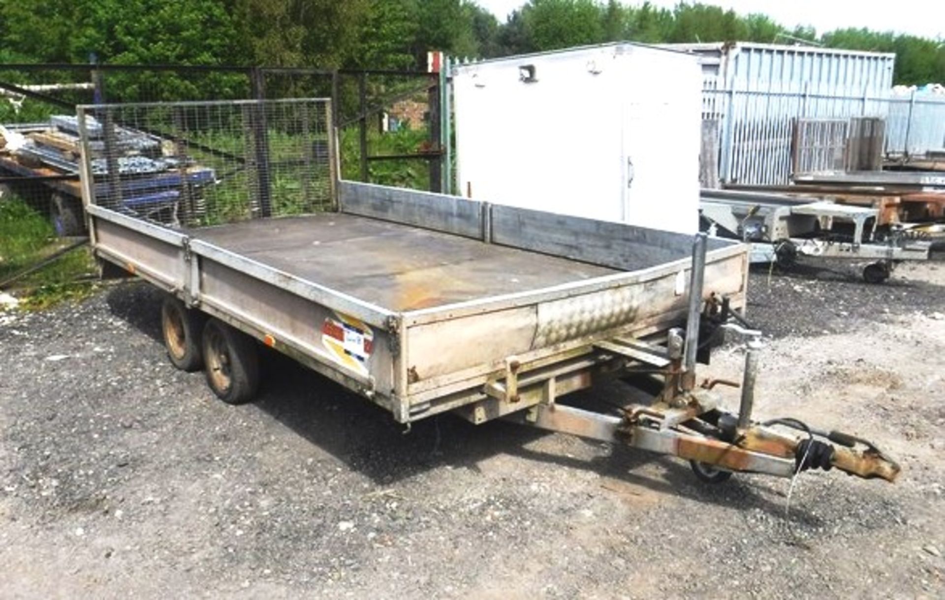 BATESON 2643 8' x 14' low load trailer/tipper c/w tailgate s/n 28528.