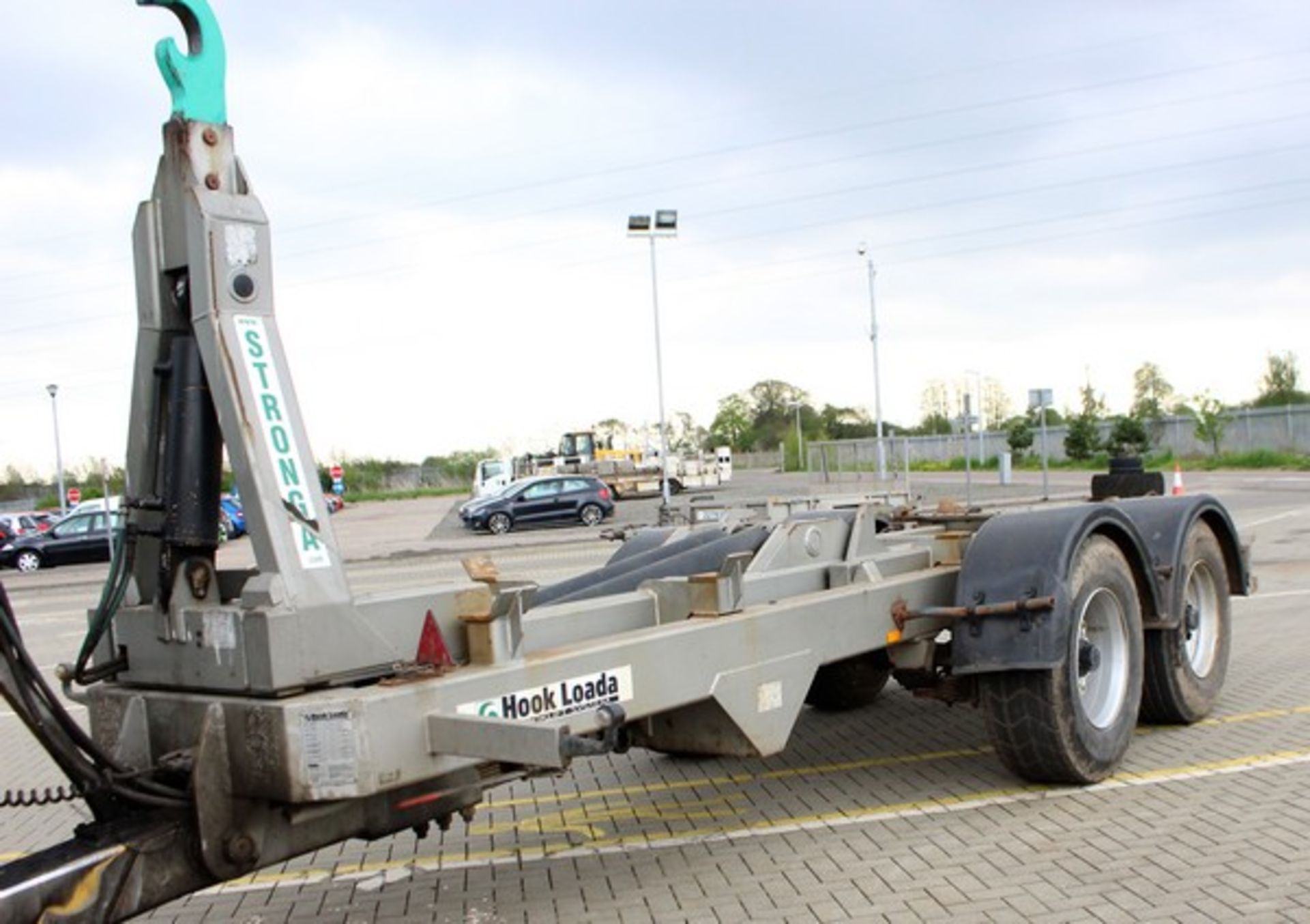 2008 HOOK LOADA HL1600 - bighook skip loading trailer. Twin axle. S/N HL1402. GVW 21000kg.