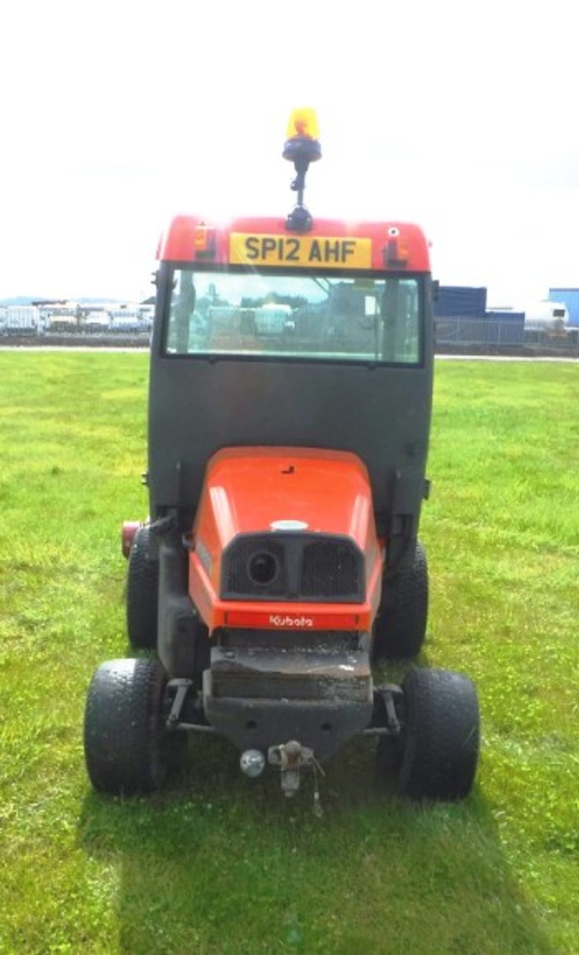 2010 KUBOTA 3680 - FC. Flaildeck 155 out front mower. Reg No SP12 AHF, s/n 3680 C327-21. 1229 hrs (n - Bild 15 aus 18