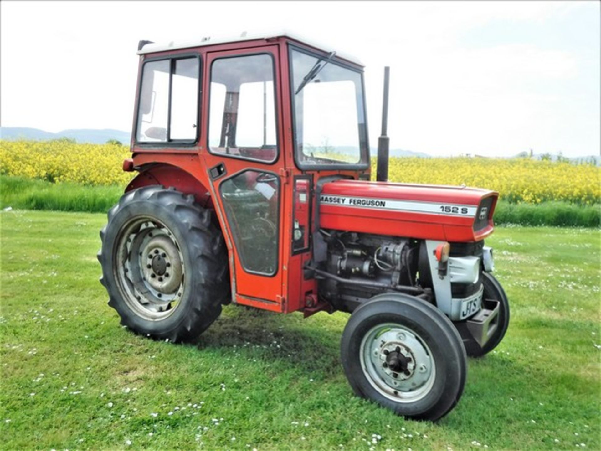 MASSY FERGUSON 1525 vine yard. Reg - JTS744X4886hrs (not verified) - Bild 7 aus 18