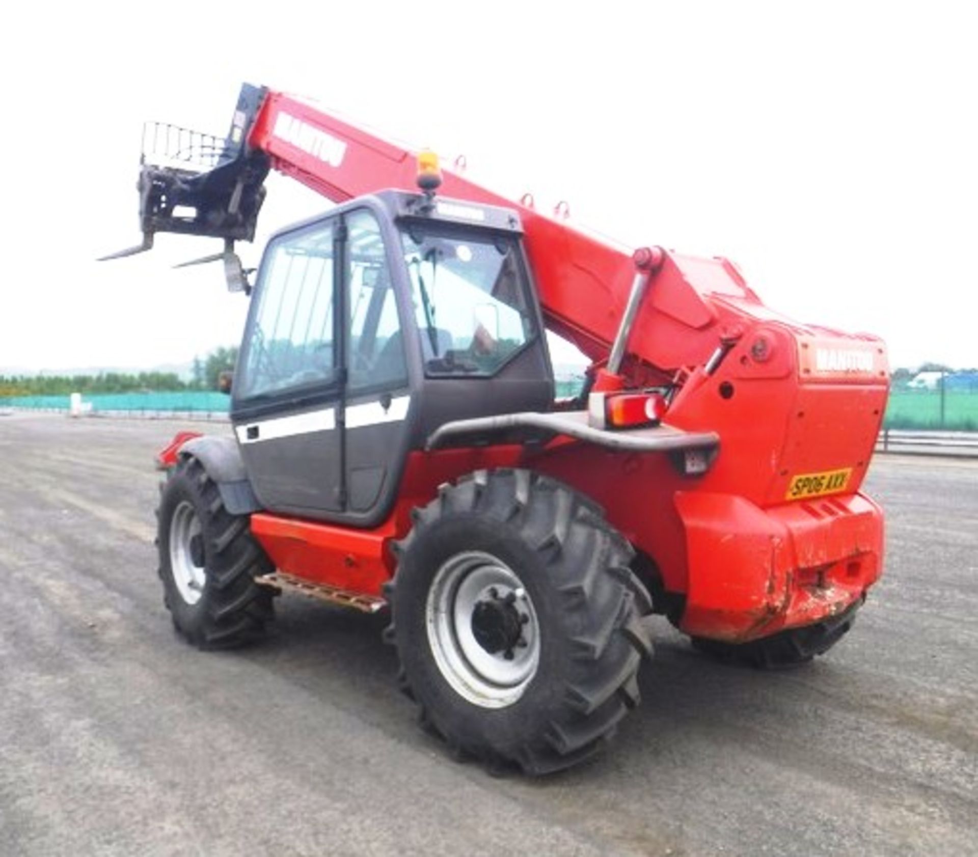 2006 MANITOU 14/35 TELEHANDLER c/w bucket & forks s/n 1230044. Reg no SP06 AXX. 2646HRS. - Image 11 of 16