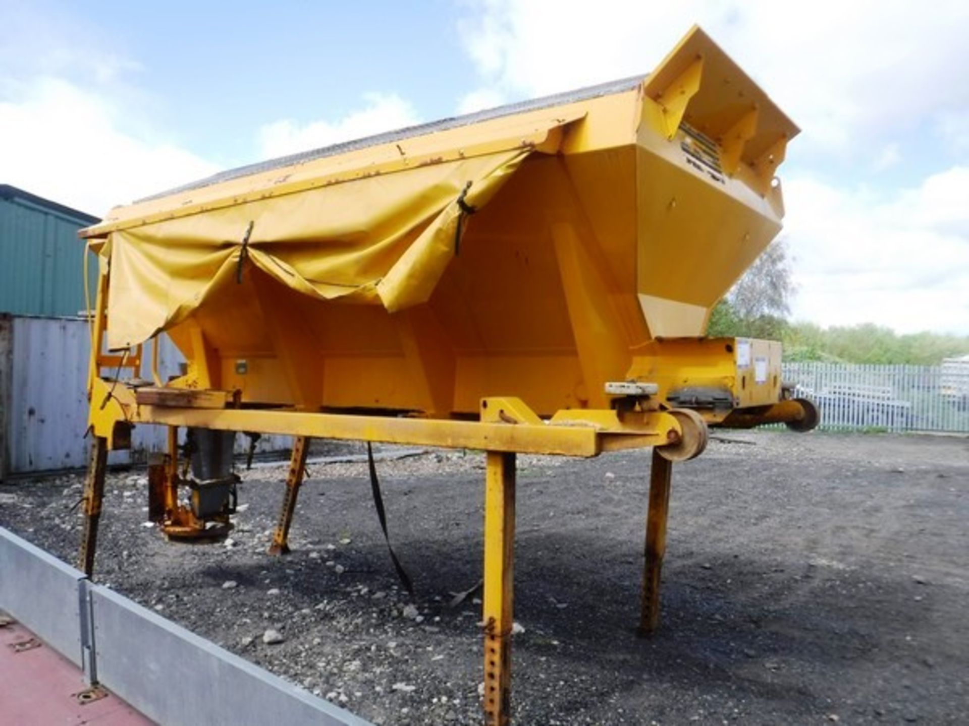 2008 ECON WZCOBE46 - 6 cu.m demountable gritter body c/w Hatz diesel engine s/n 38073