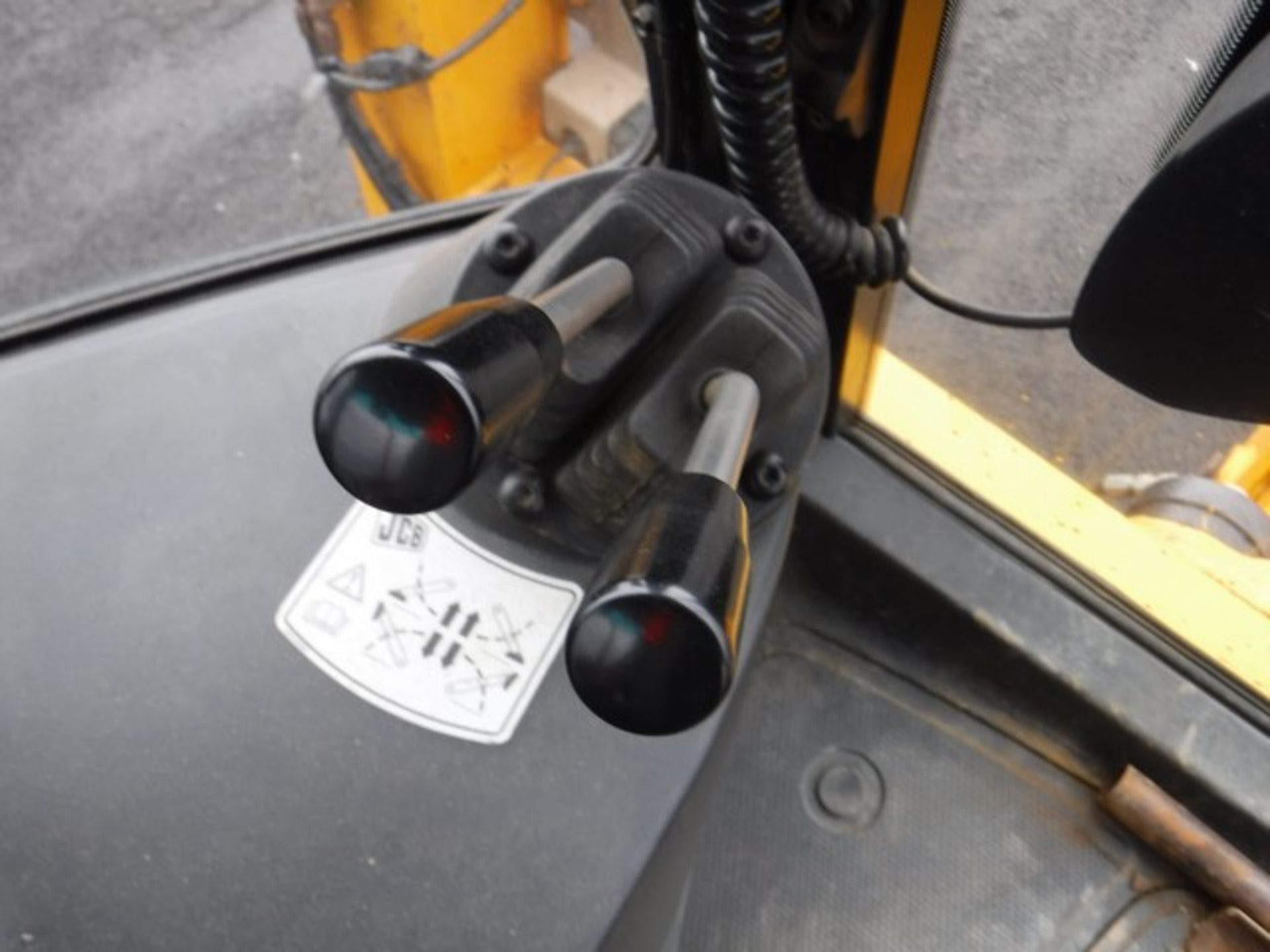 2010 JCB 3CX BACKHOE C/W 1 BUCKET. REG NO SF10 FLX. SN1706751. 5943 HRS (NOT VERIFIED). DOCUMENTS IN - Bild 7 aus 17