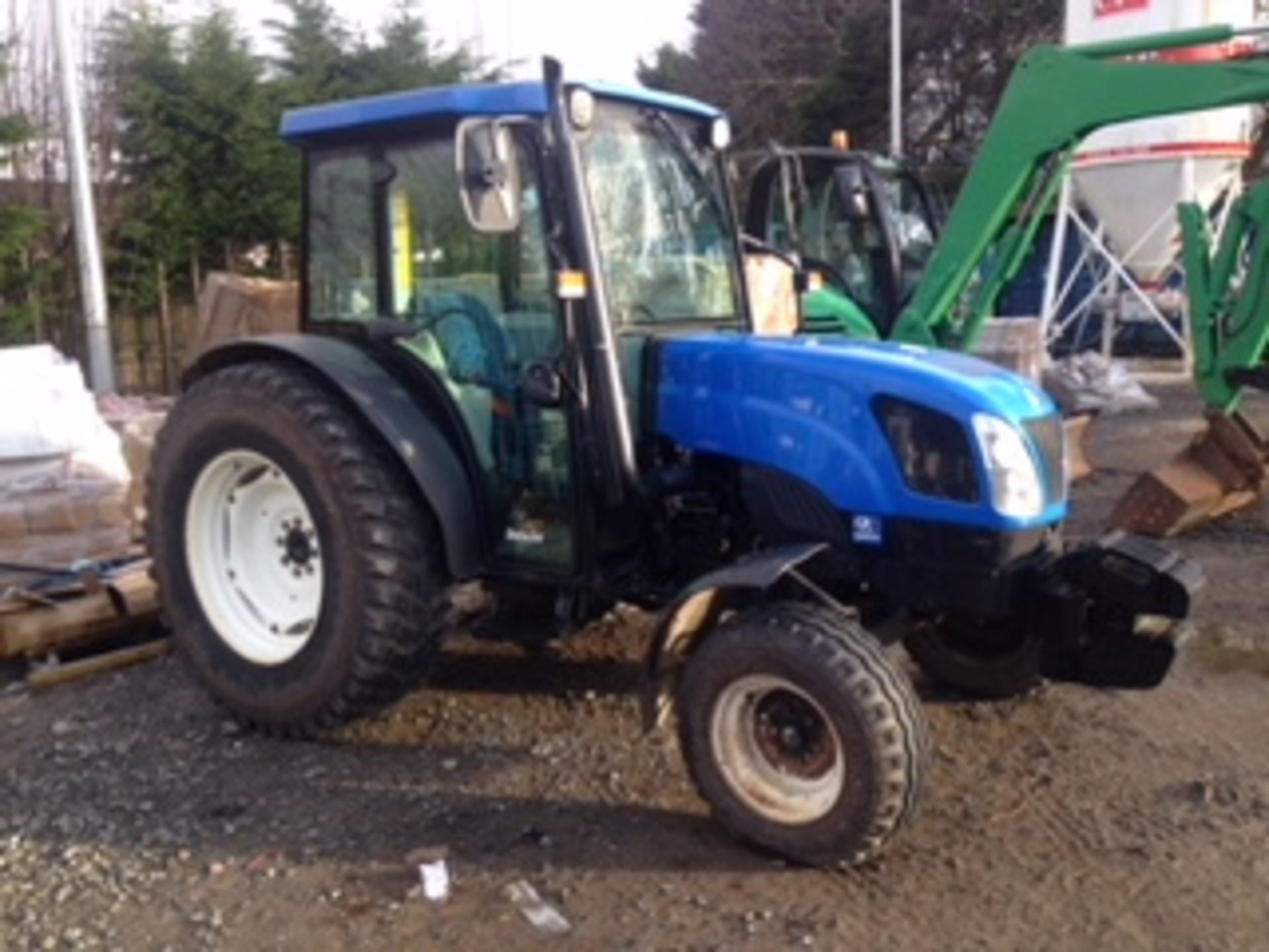2008 NEW HOLLAND TRACTOR, REG SF08OUS, 5847HRS (NOT VERIFIED)** VIEWED FROM & SOLD AT G69 6DW, TO V