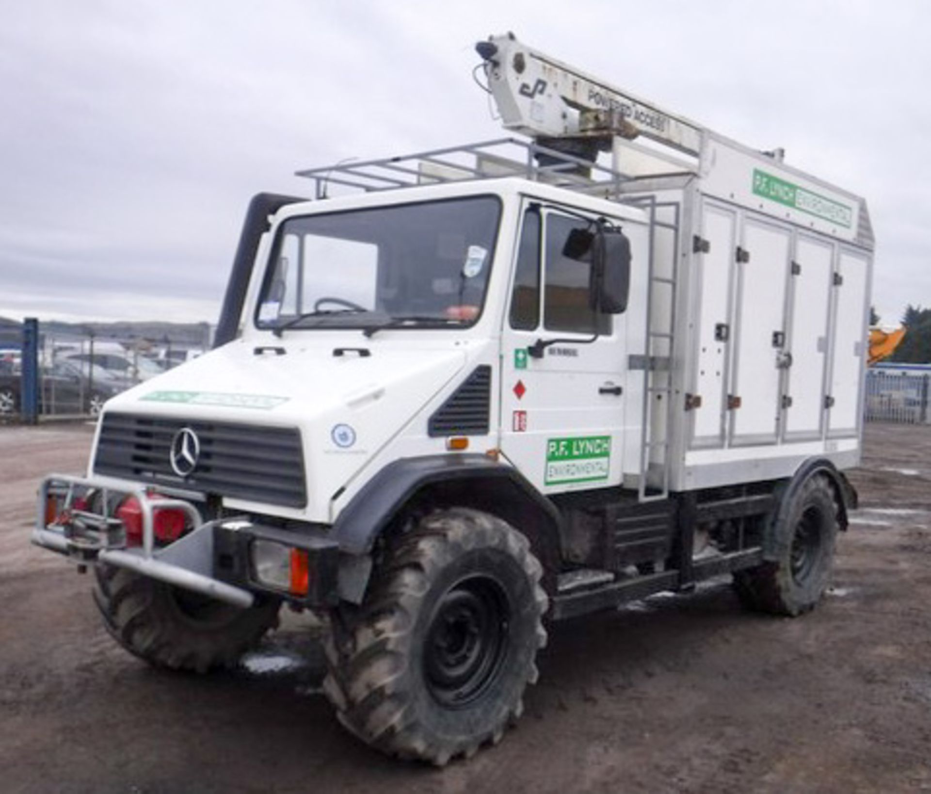 MERCEDES MODEL UNIMOG - 3972cc