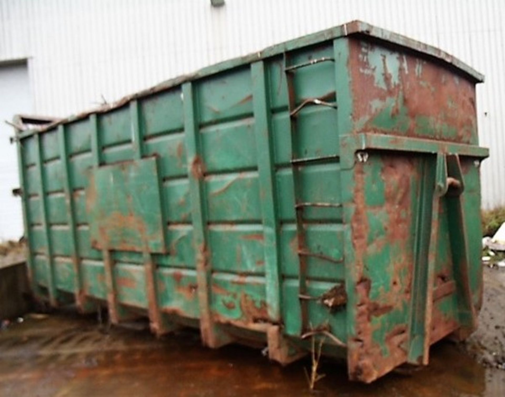 OPEN TOP SKIP C/W ACCESS LADDER. SOLD FROM ERROL AUCTION SITE. VIEWING AND UPLIFT FROM LOWER POLMAIS