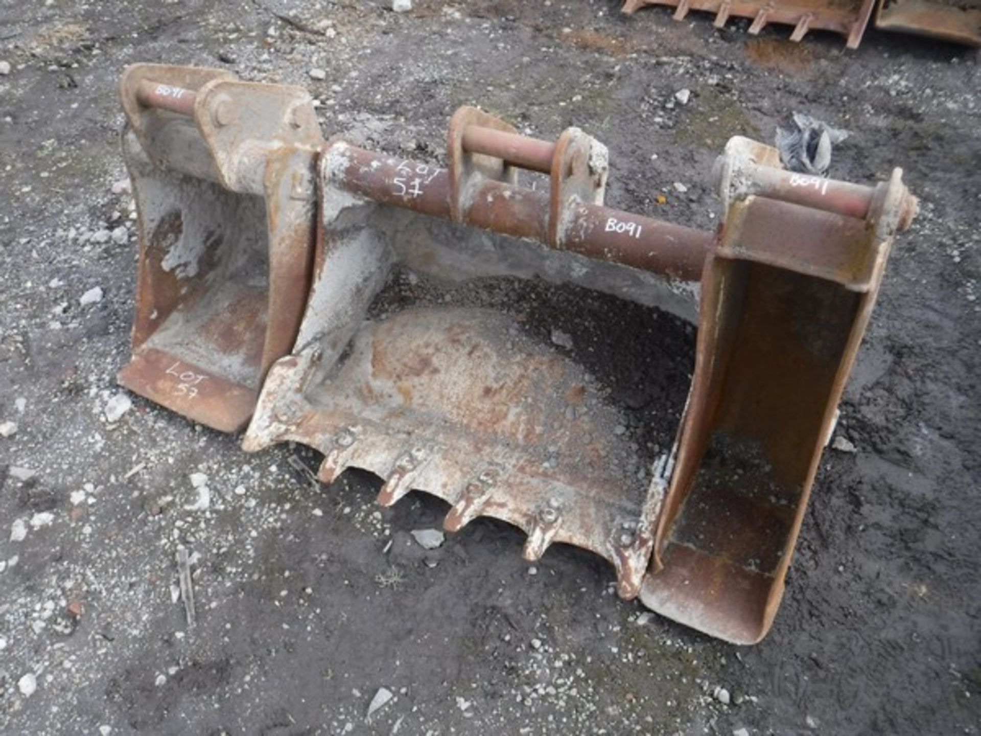 3 EXCAVATOR BUCKETS 9",16" & 34" (NEED REPAIR)