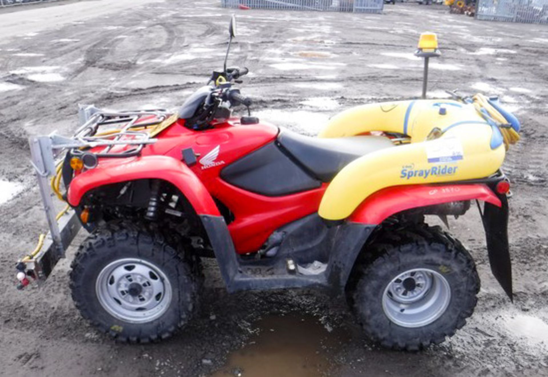 2012 HONDA TRX 420TM QUAD BIKE, REG - SP12BRF, 2 AXLES, 248KG, 369HRS (NOT VERIFIED), C/W C-DAX SPRA - Bild 8 aus 10