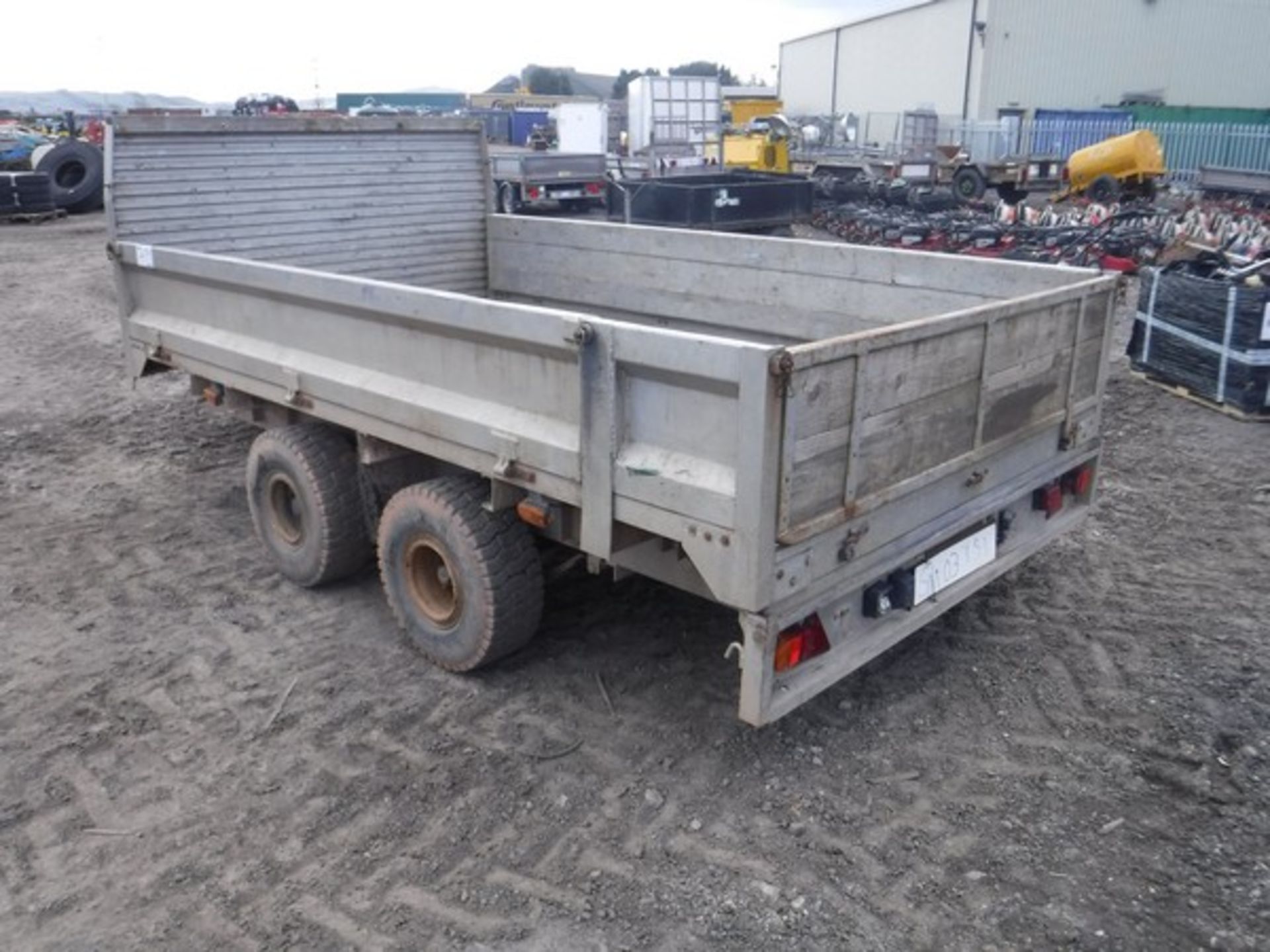 14' ALUMINIUM TWIN AXLE TRAILER - Image 2 of 5