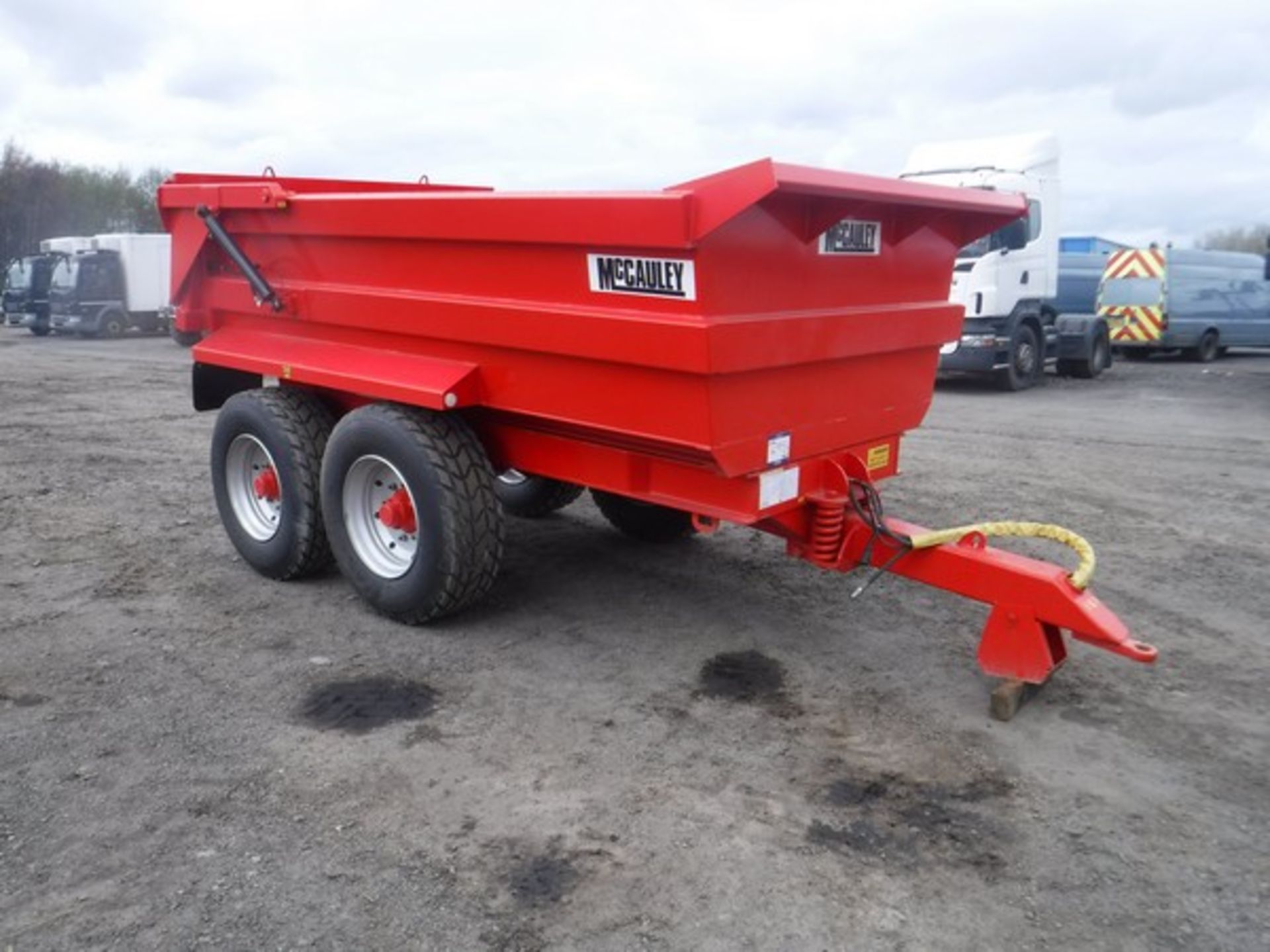 2016 MCCAULEY 14 TON DUMP TRAILER, S/N GT118330 NO DOCS IN OFFICE - Image 2 of 5