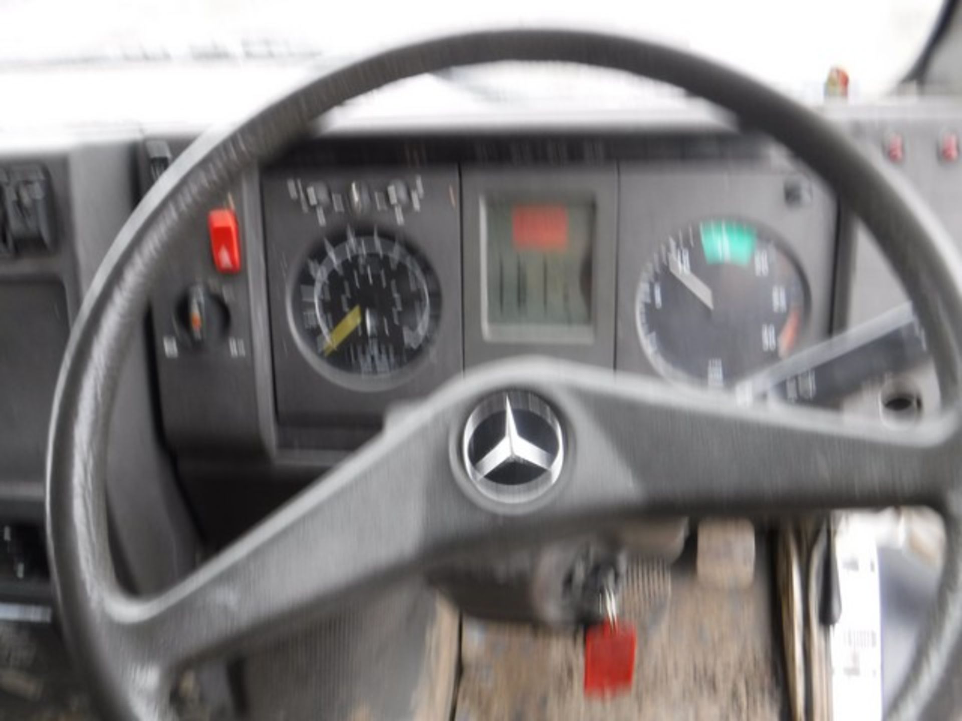 MERCEDES MODEL UNIMOG - 3972cc - Bild 7 aus 19