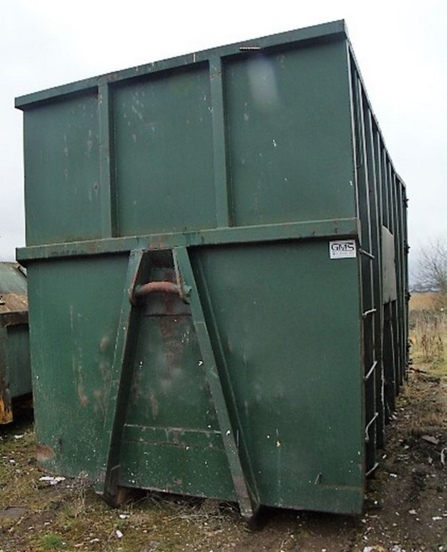 EXTRA HIGH OPEN TOP SKIP. C/W ACCESS LADDER. SOLD FROM ERROL AUCTION SITE. VIEWING AND UPLIFT FROM L