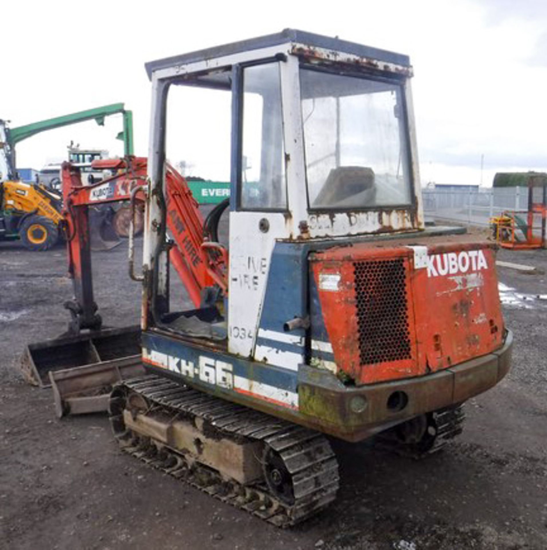 KUBOTA KH66 C/W 3 BUCKETS - Image 6 of 9