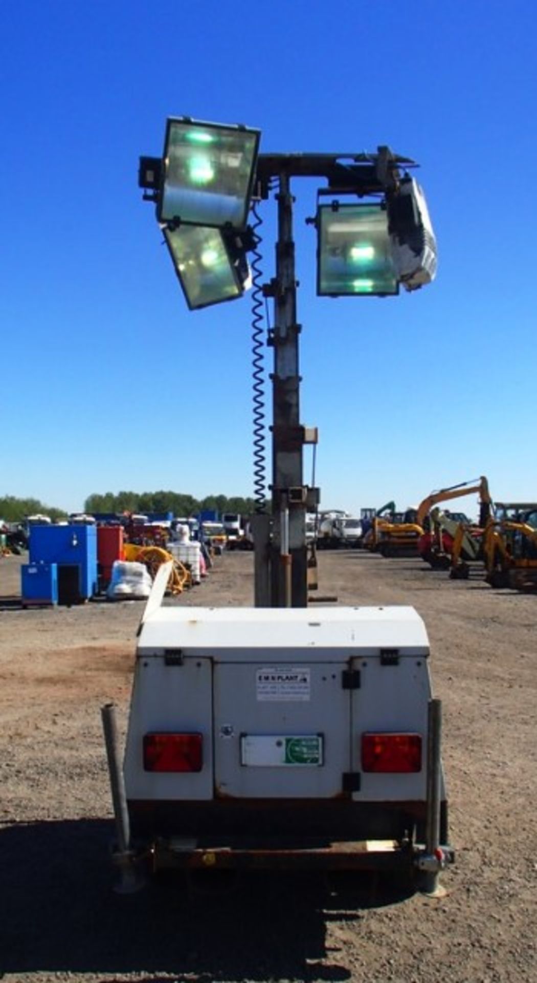 2010 SMC TL-90. SN T90108713 TOWABLE TOWER LIGHTS, ENGINE POWER 7.7KW @ 1500RPM. 992 HRS (NOT VERIFI - Image 3 of 6