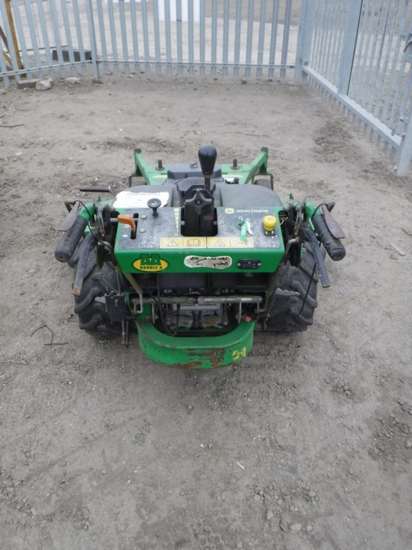 JOHN DEERE PETROL WALK BEHIND MOWER 368 HR (NOT VERIFIED) - Image 2 of 3