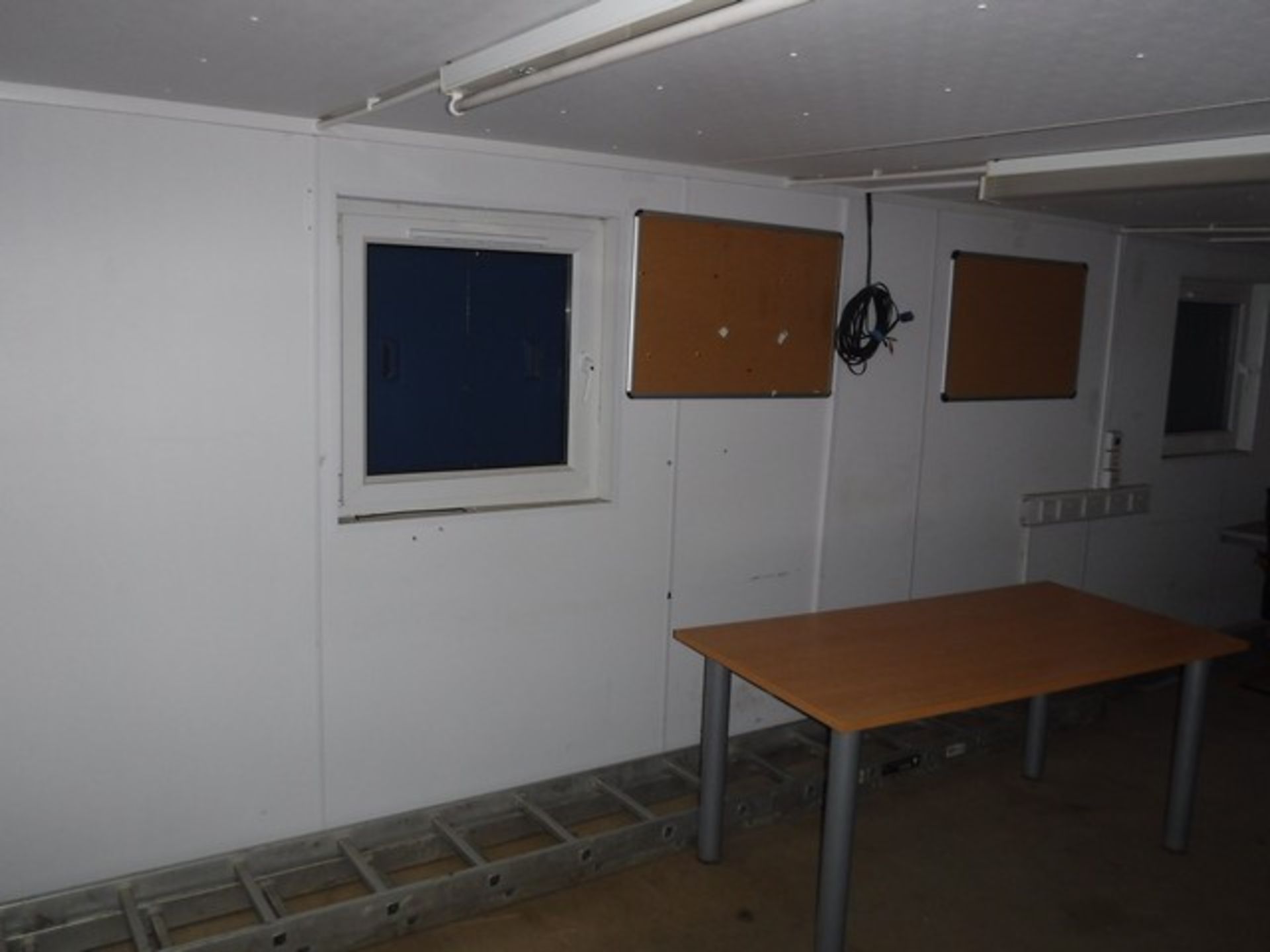 40' X 10' DOUBLE OFFICE PORTABLE BUILDING - Image 2 of 14