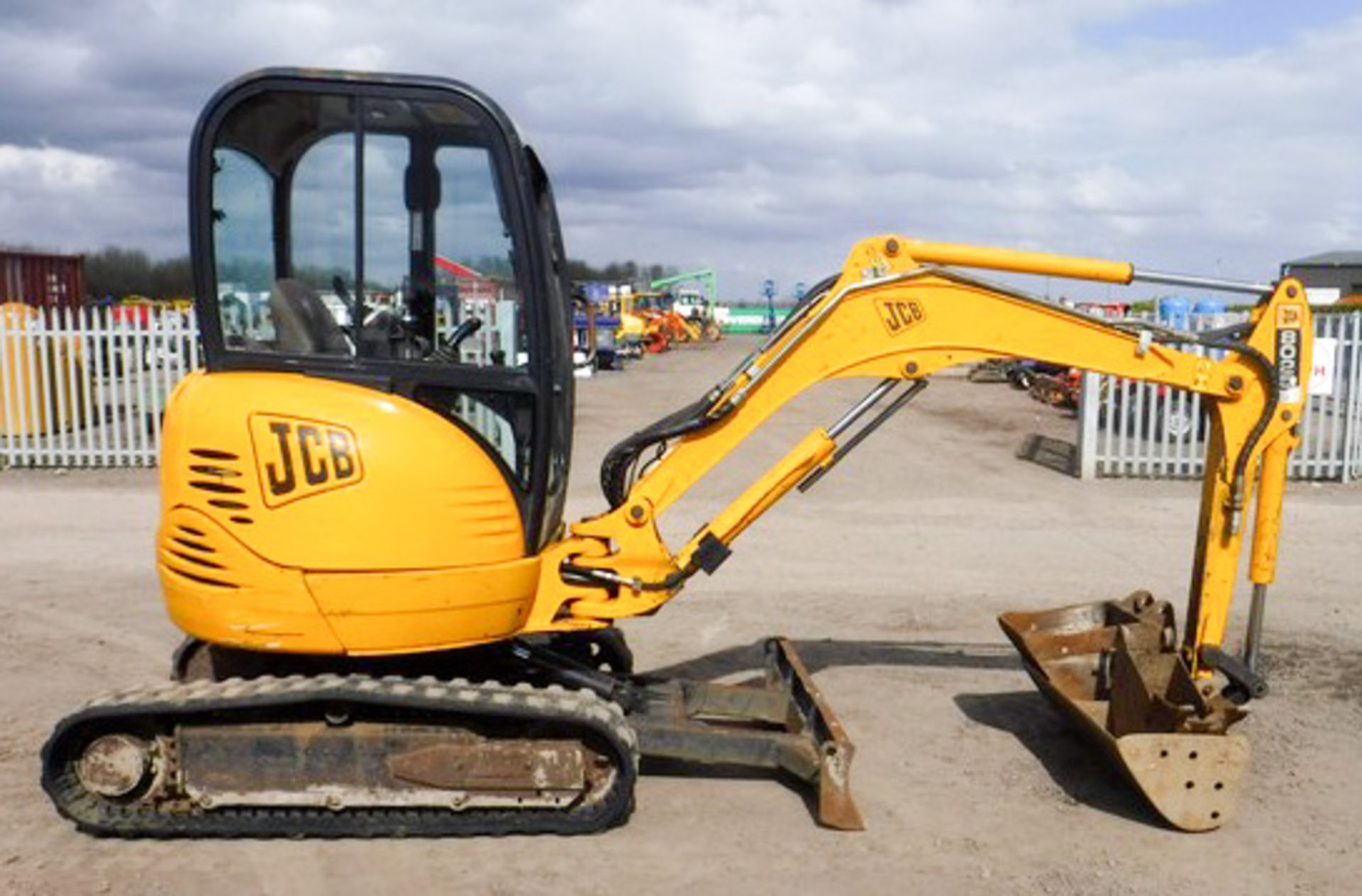 2007 JCB 8025 2TS, S/N 1226918, 3208HRS (NOT VERIFIED), C/W 3 BUCKETS - Image 11 of 16