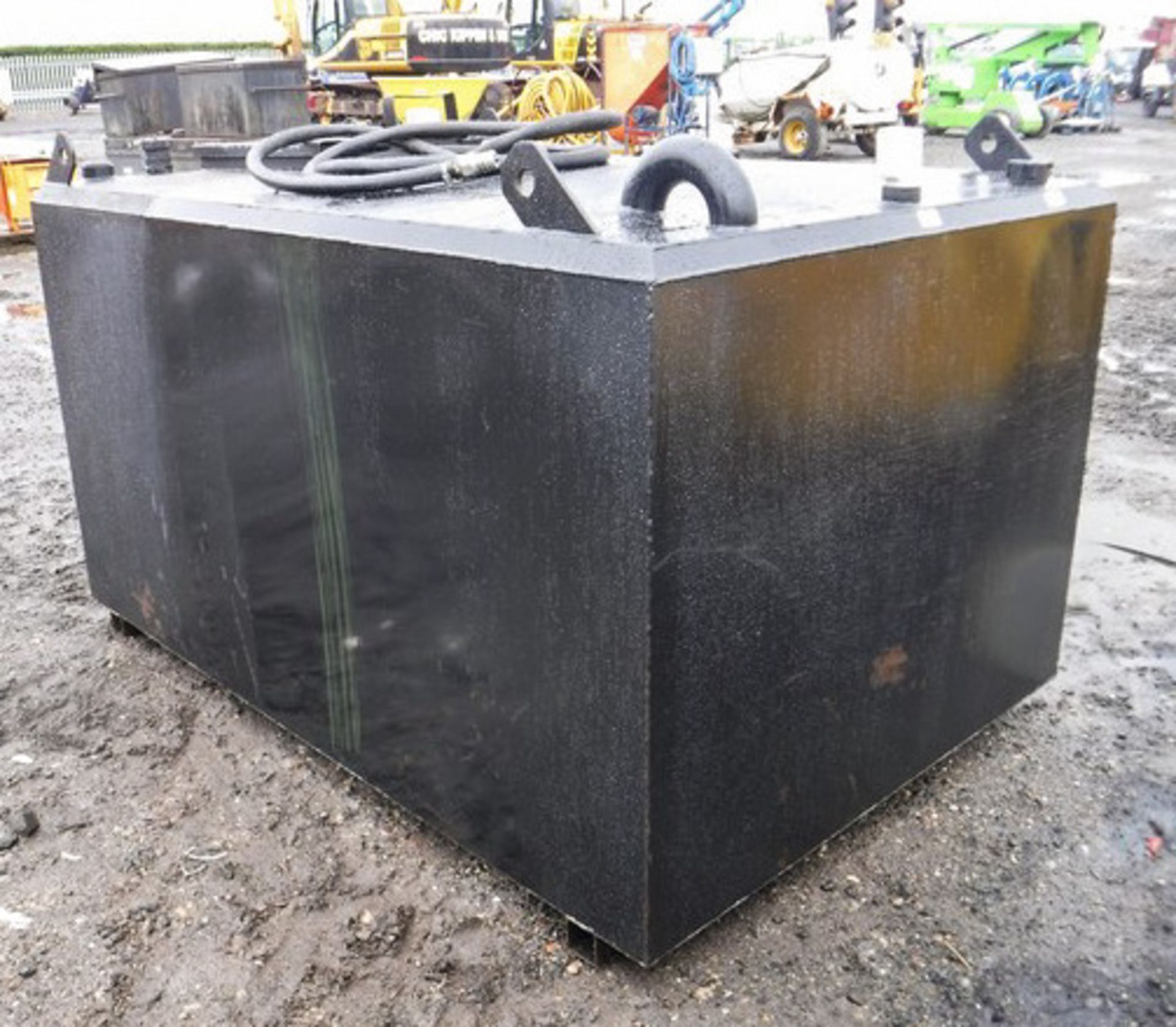 BUNDED WASTE TANK, 2170LTRS - Image 2 of 5