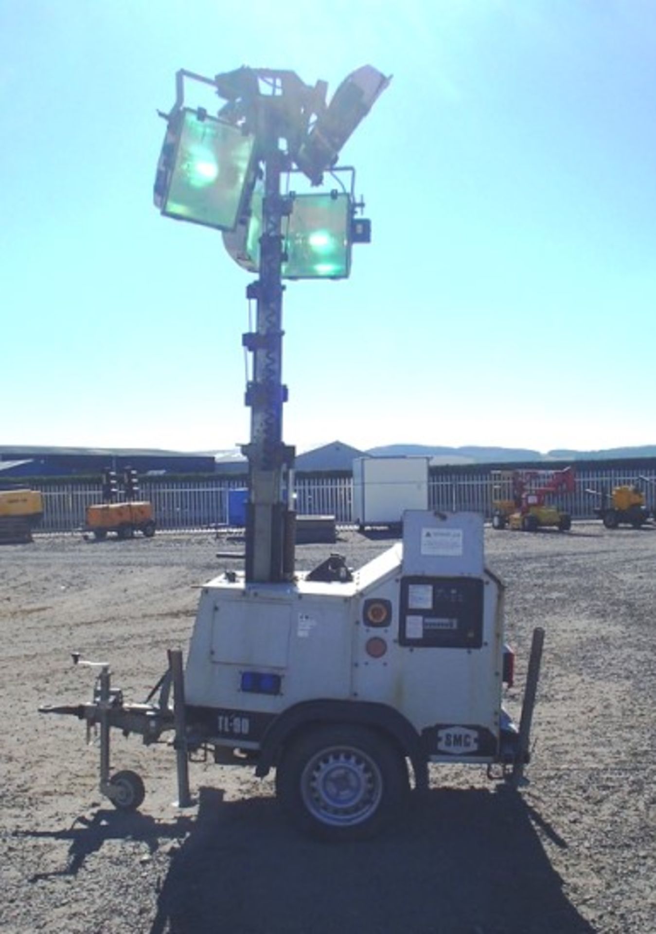 2010 SMC TL-90. SN T90108713 TOWABLE TOWER LIGHTS, ENGINE POWER 7.7KW @ 1500RPM. 992 HRS (NOT VERIFI - Image 4 of 6