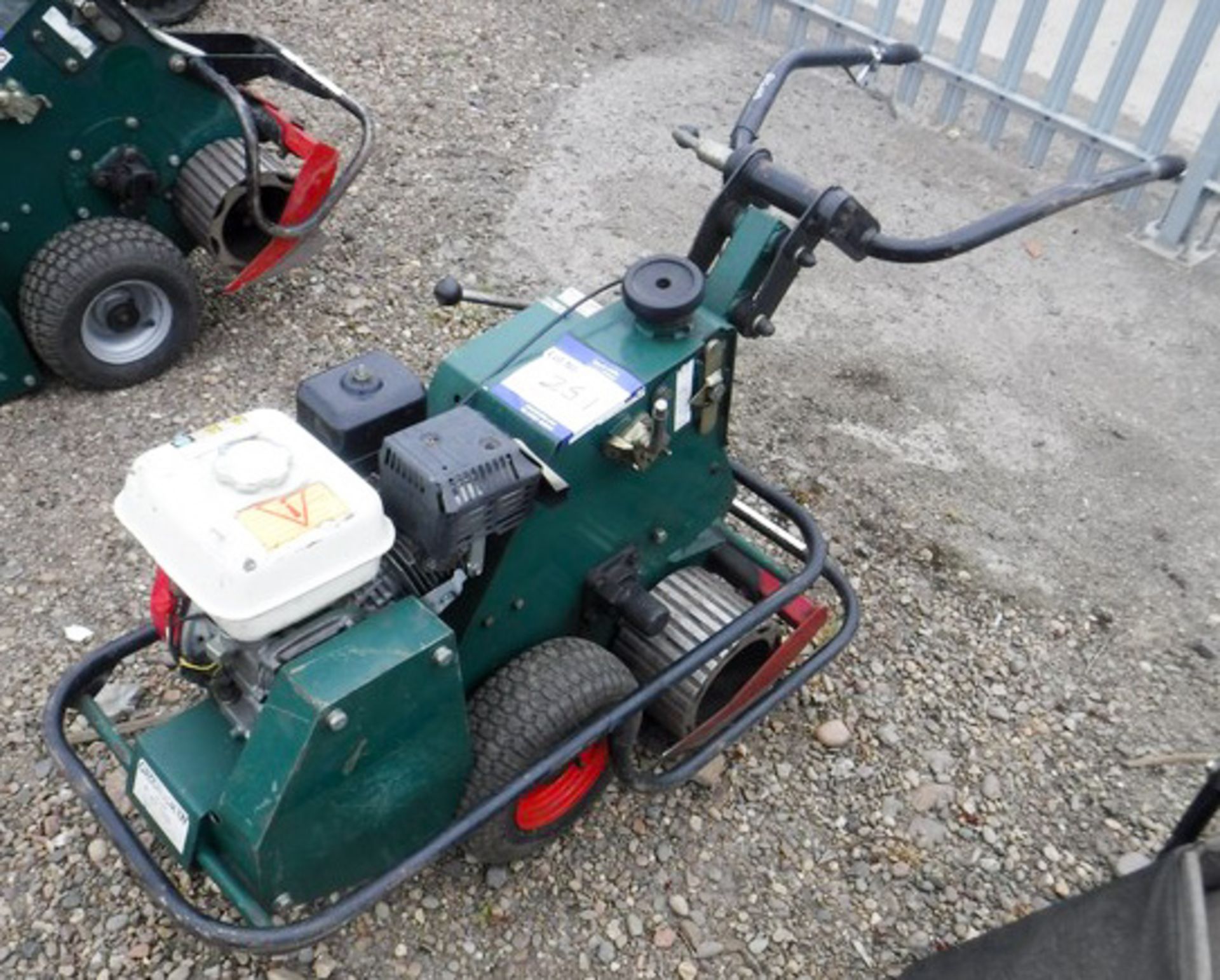 GROUNDSMAN turf cutter. Model TCDRB34. Year 2008. S/N T0506IDRB - Image 2 of 3
