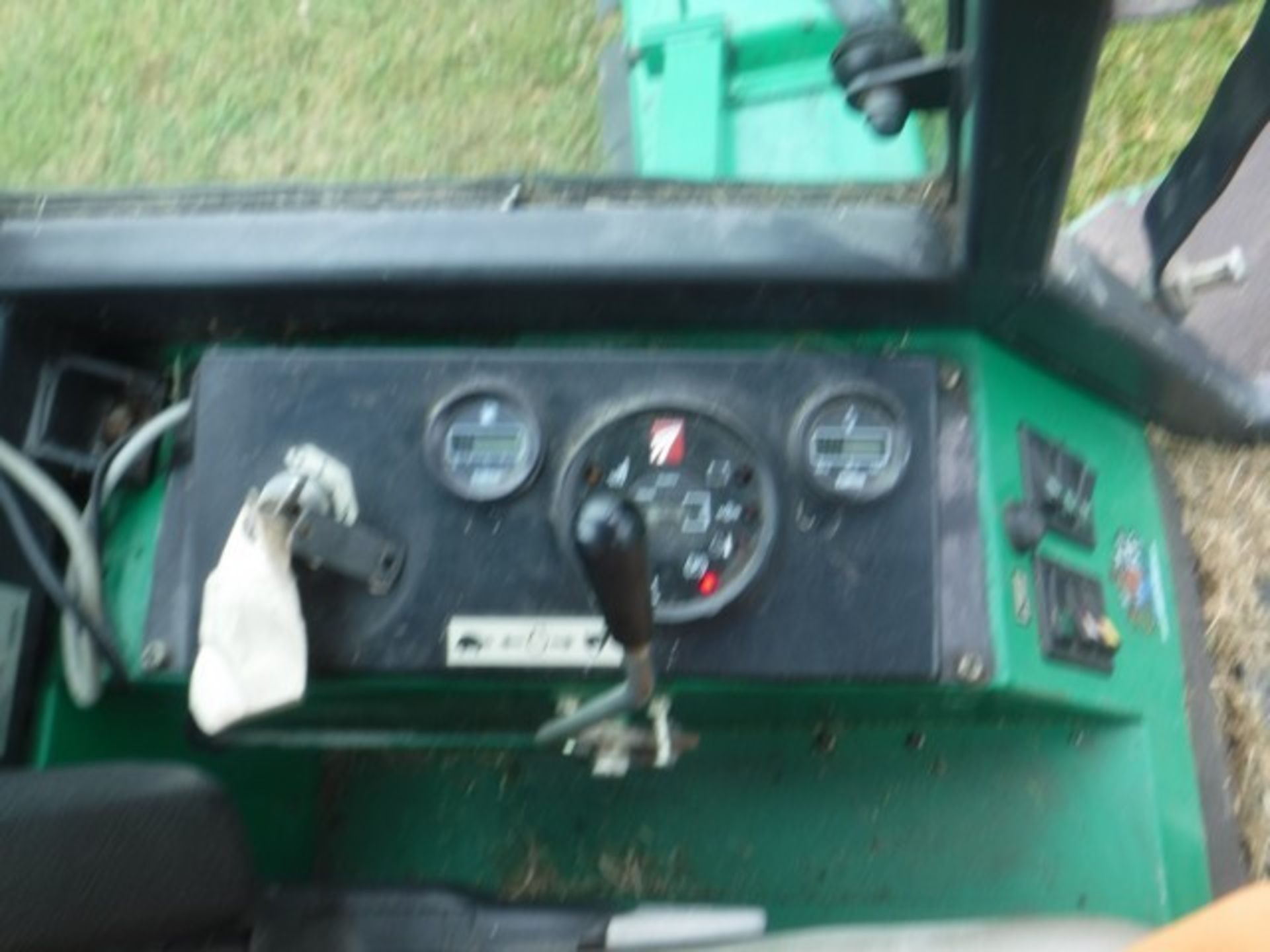 2003 RANSOMES ride on mower. Reg - SN03HLD. 4407hrs (correct) - Image 7 of 17