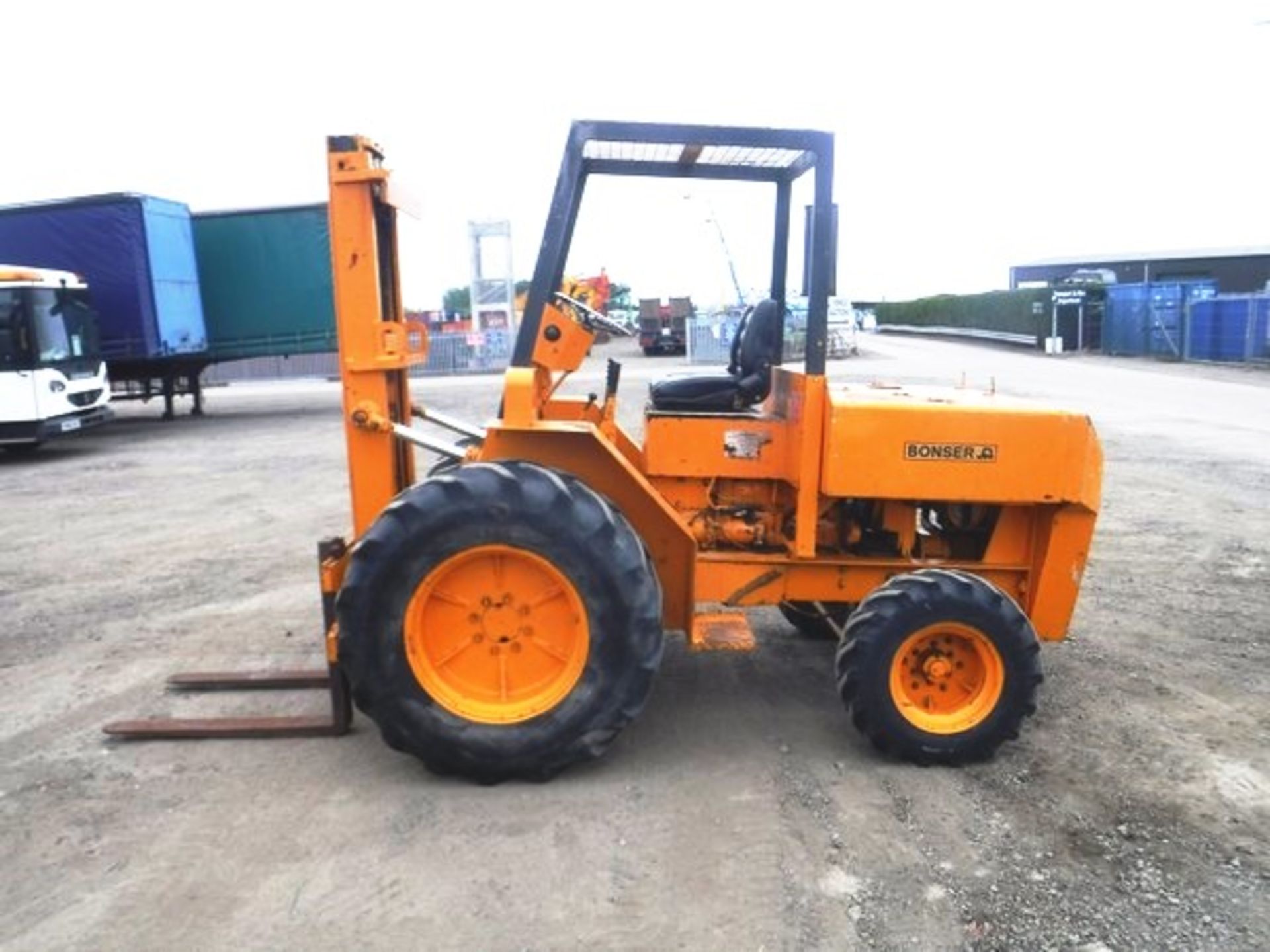 BONSER rough terrain forklift, 5236hrs (not verified) - Image 12 of 13