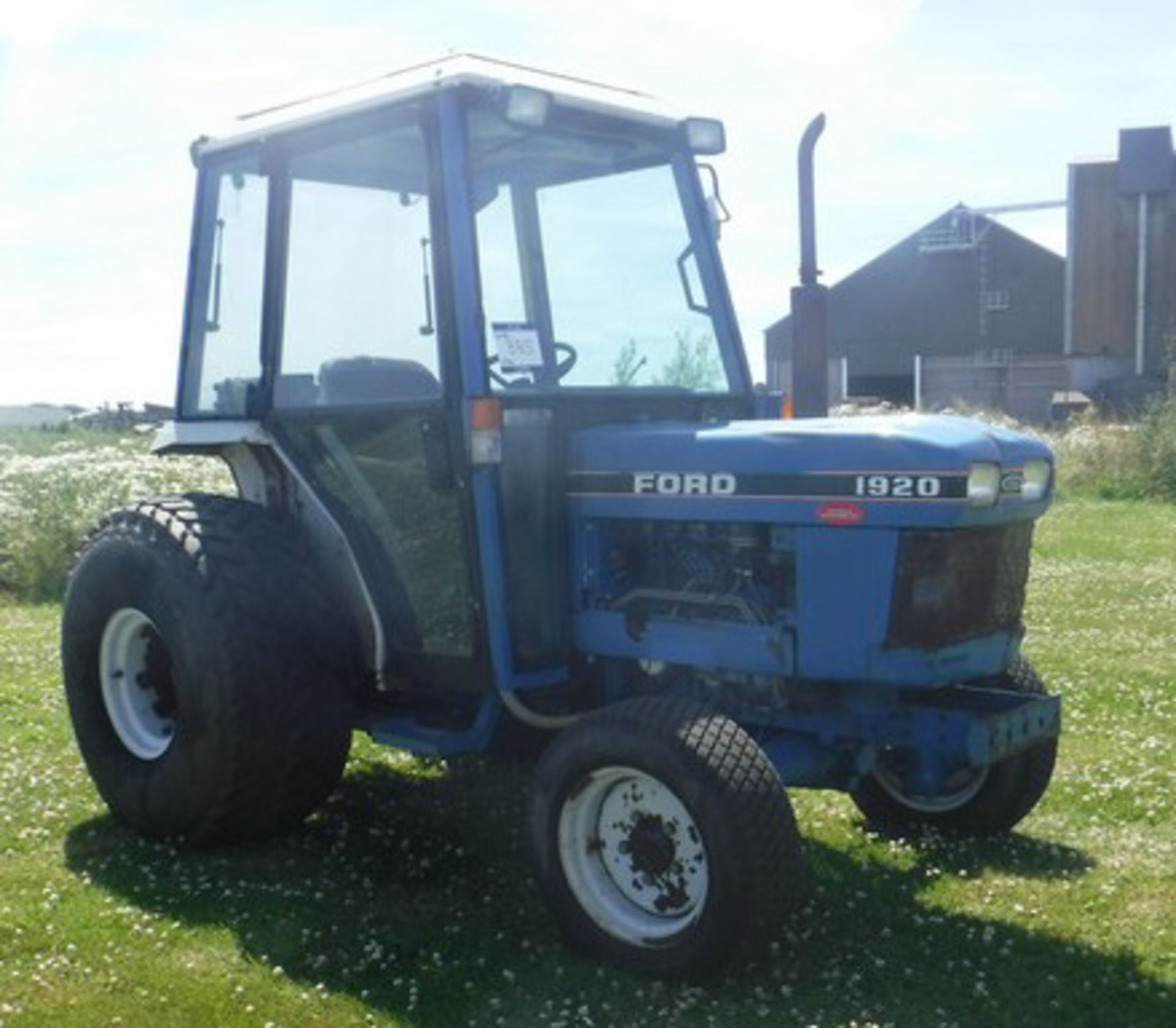 FORD 1920 tractor. Reg - G955ANO. 5010hrs (not verified) - Image 9 of 16