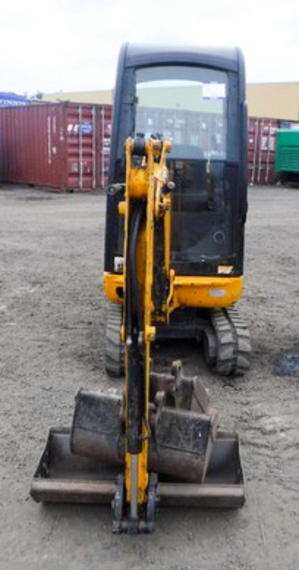 2011 JCB 80814 CTS c/w 3 buckets s/n JCB80814A01627300. 2891hrs (not verified) - Image 8 of 15