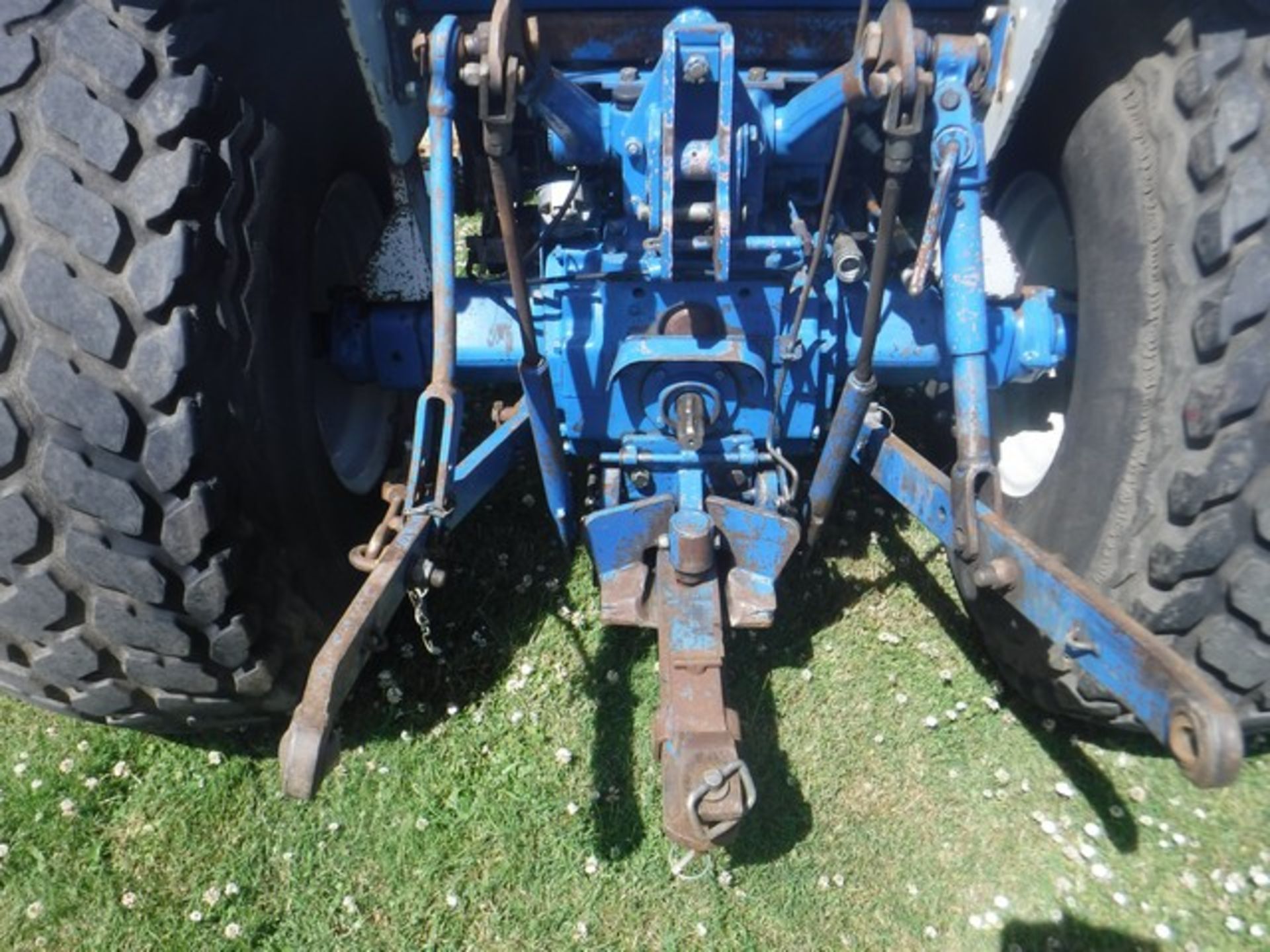 FORD 1920 tractor. Reg - G955ANO. 5010hrs (not verified) - Image 16 of 16