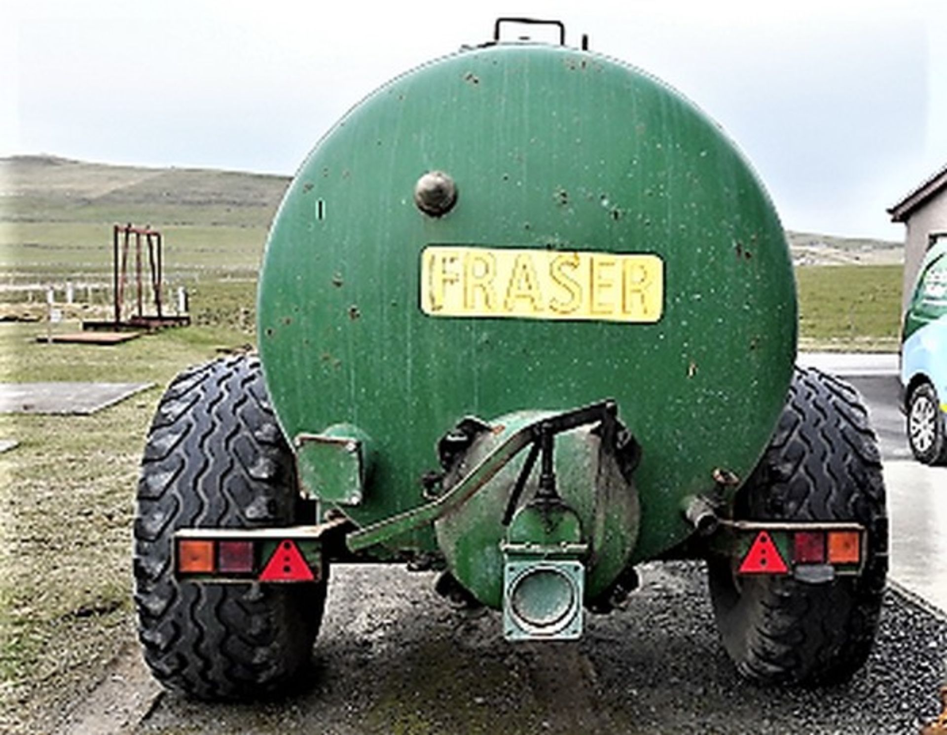 1994 FRASER SB7000 slurry tanker s/n1484. Sold from Errol auction site. Viewing and uplift from West