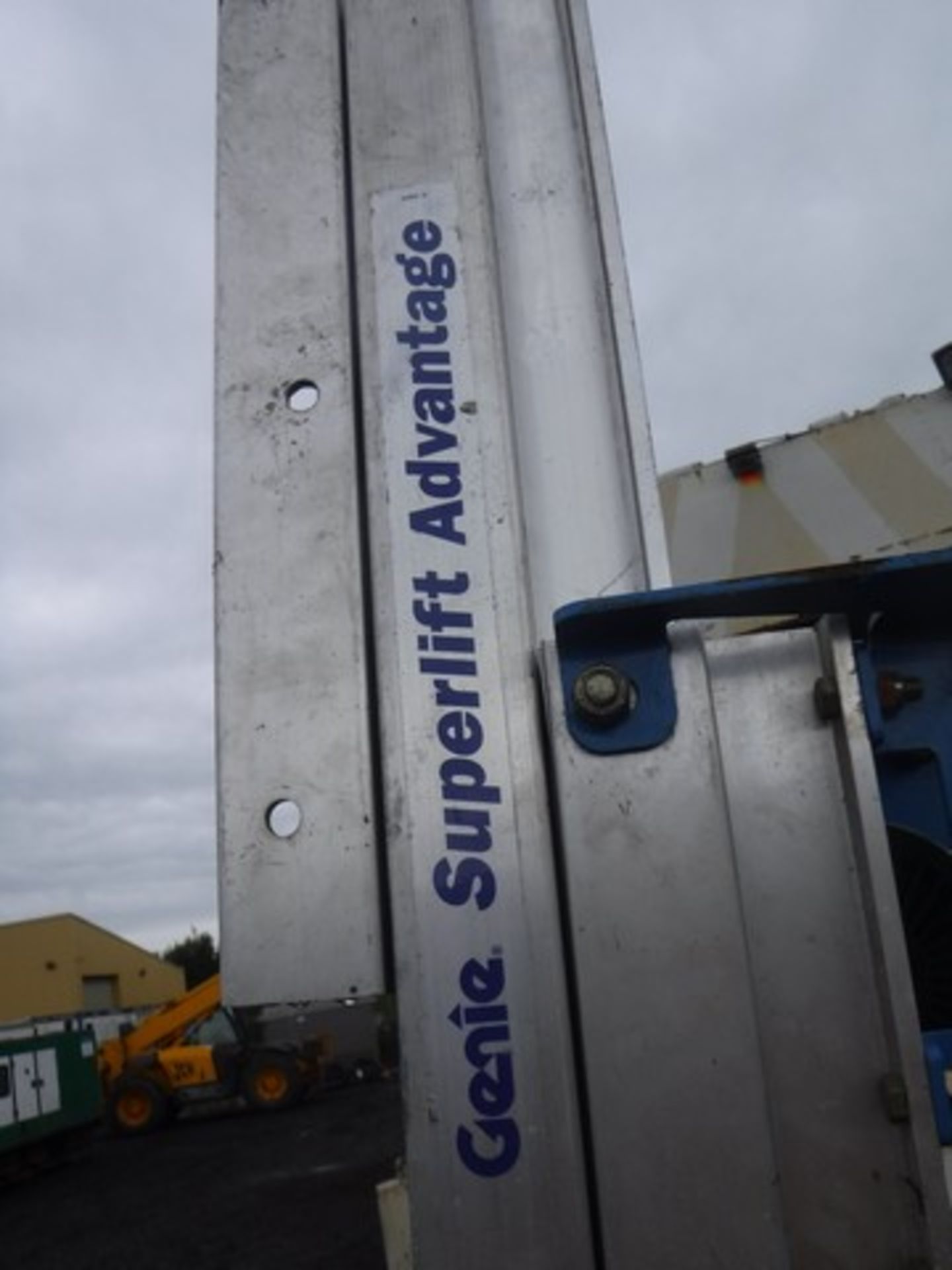 SUPERLIFT ADVANTAGE SLA - 25 material lift winch stacker - Image 3 of 3