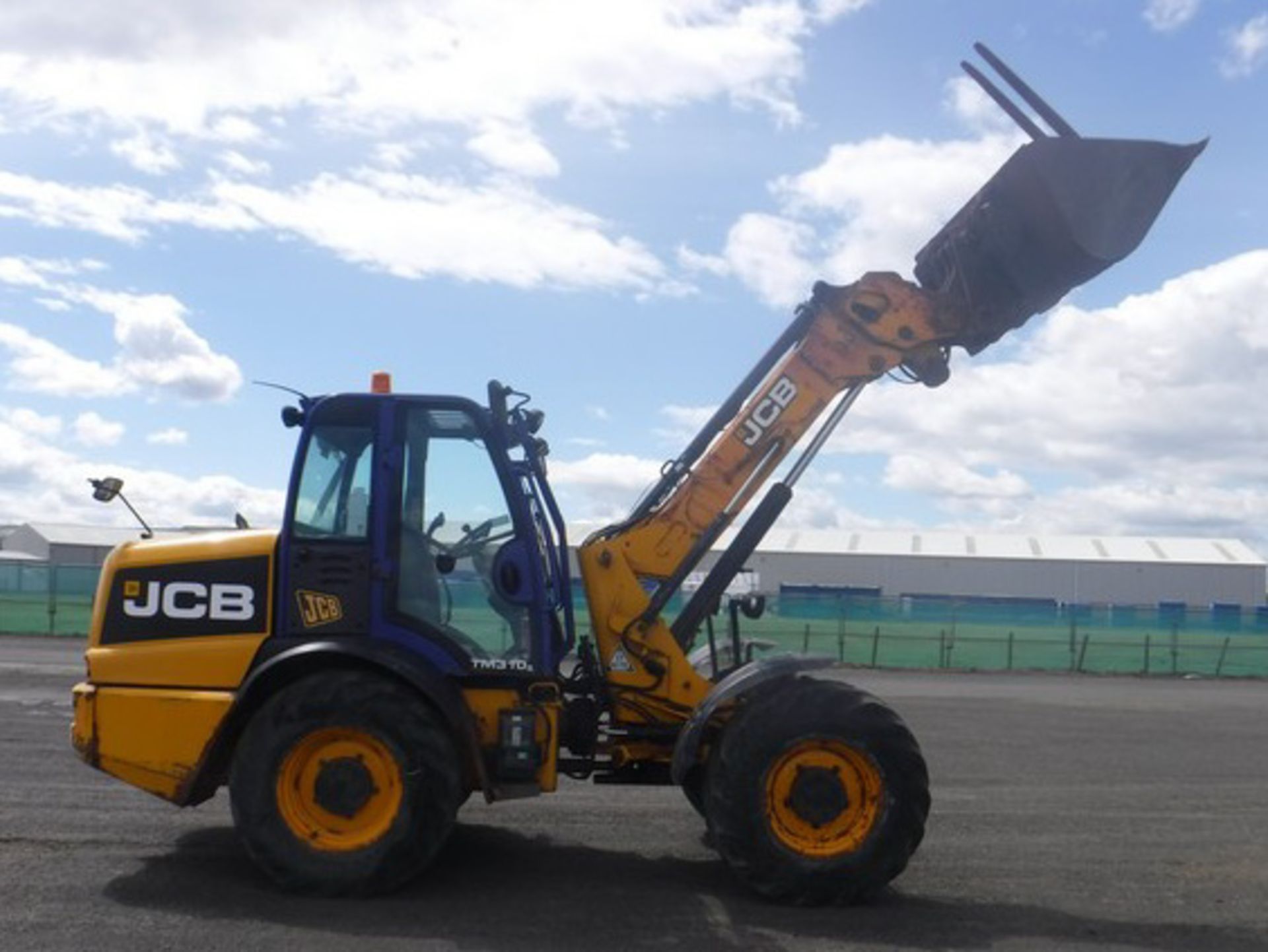 2011 JCB TM3105. Reg - SP61DWX. S/N - 1782033. 2690hrs (not verified) - Image 12 of 17