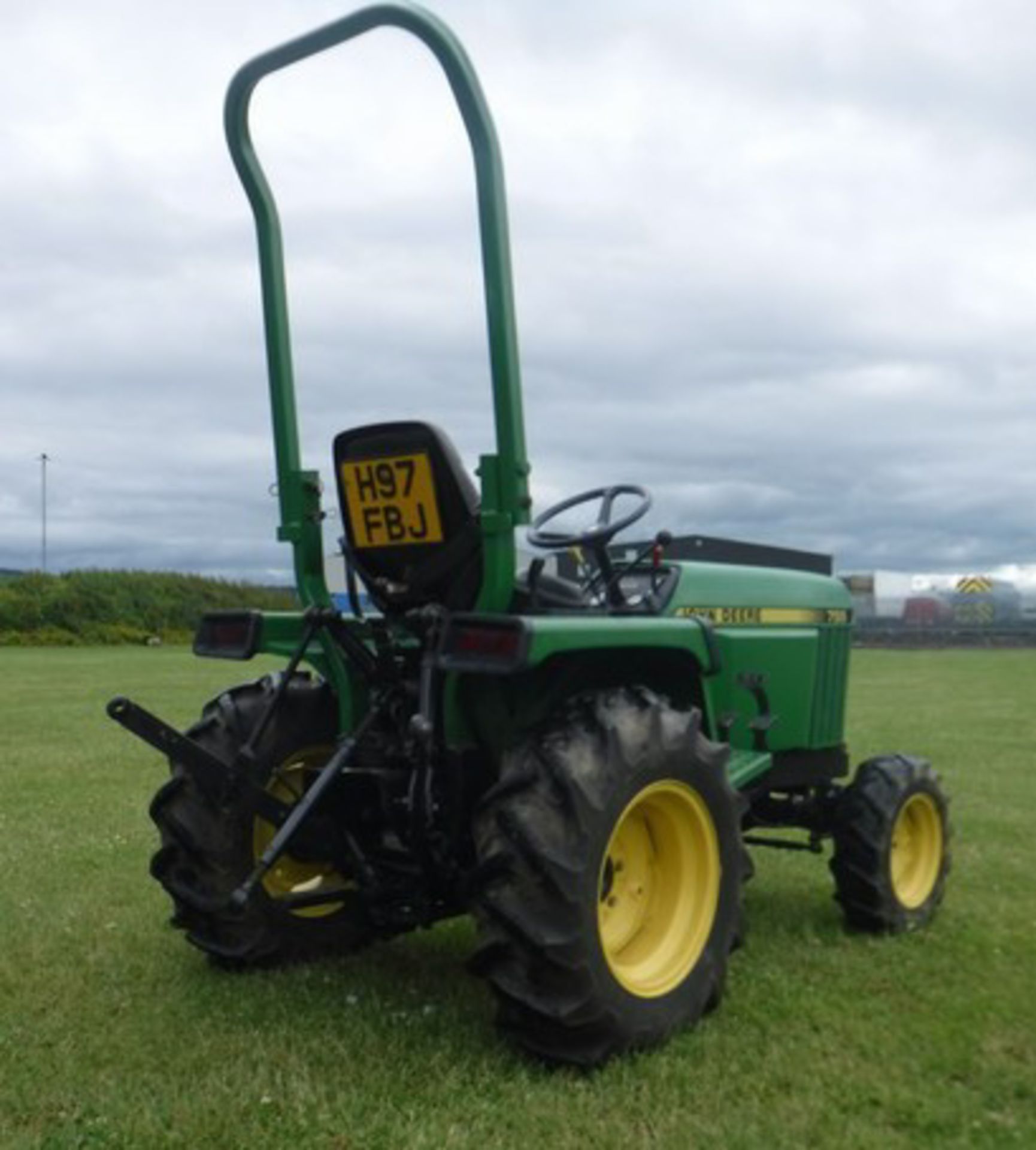 JOHN DEERE 4 x 4 Tractor 755. Reg - H97FBJ. 1003hrs (not verified) - Image 11 of 15