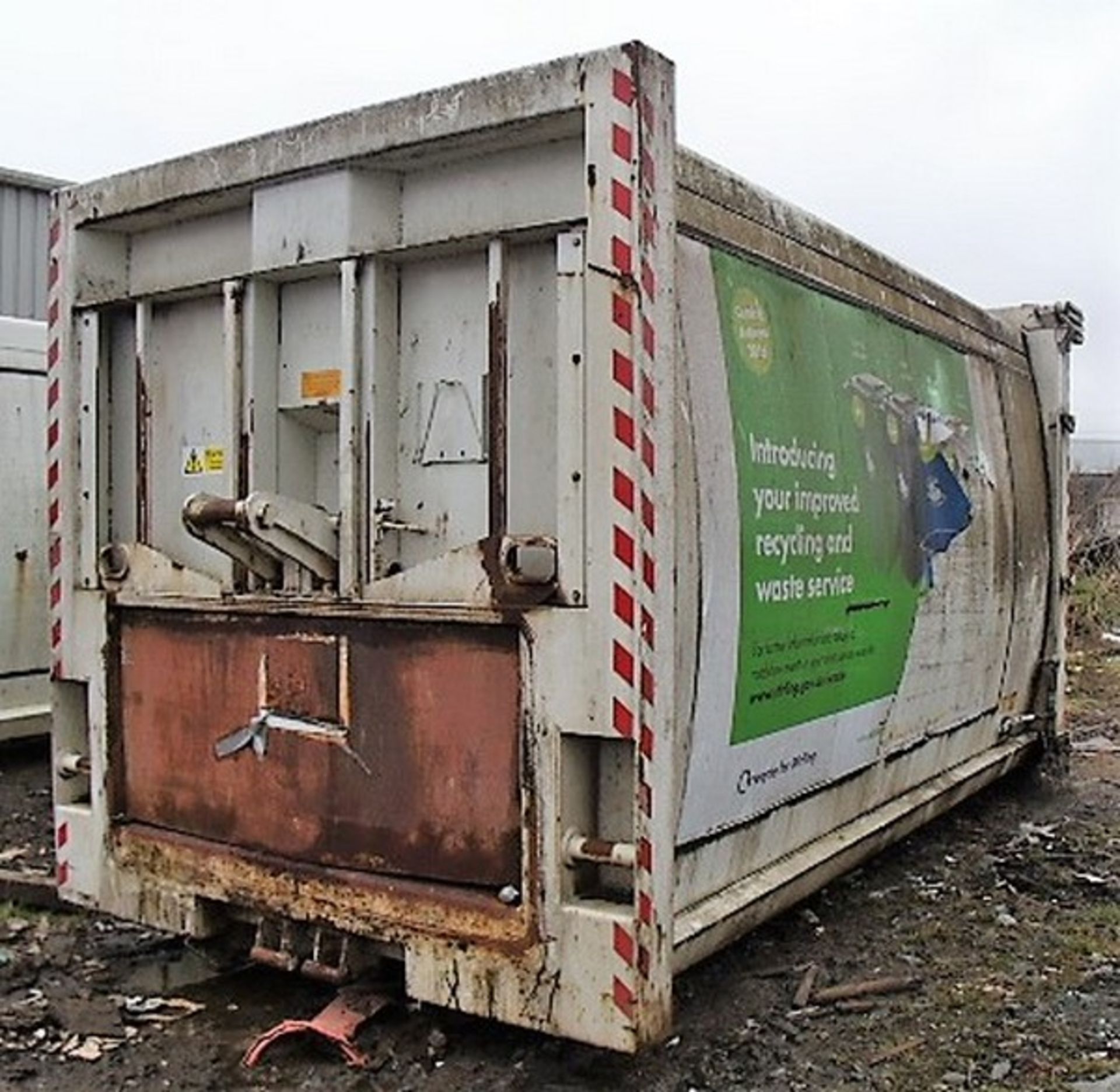 ENCLOSED COMPACTION SKIP. **To be sold from Errol auction site. Viewing and uplift from Lower Polmai - Image 2 of 4