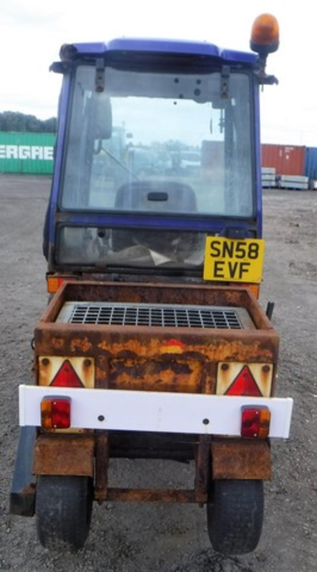 KUBOTA B5 Mini tractor. C/W mounted wheel driven salt spreader. Reg No SN58 EVF s/n 30729. 503hrs (n - Image 12 of 15