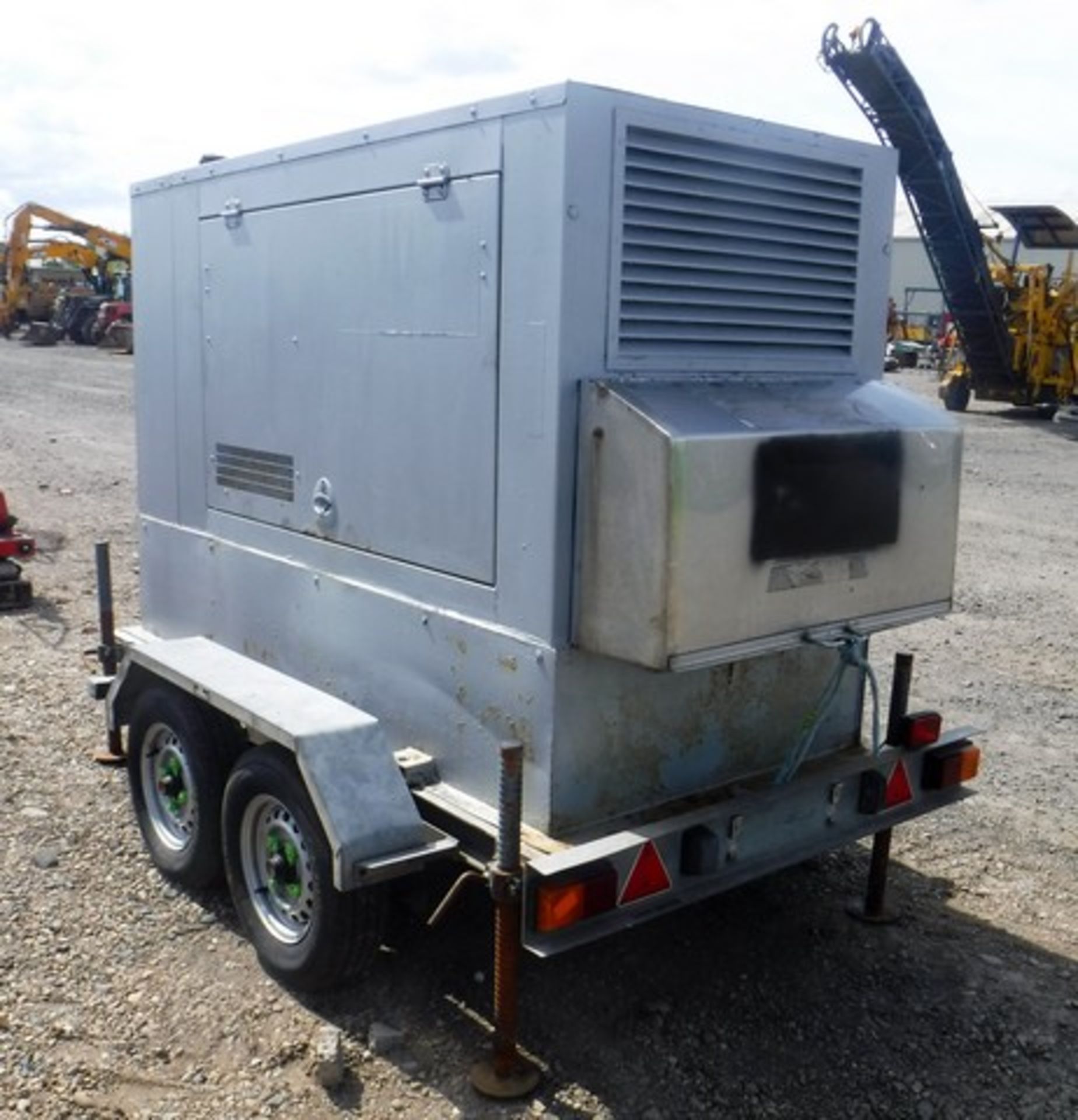 GENERATOR Perkins engine mounted on RM Trailer twin axle. Vin - 030212. Some parts missing on genera - Image 3 of 10