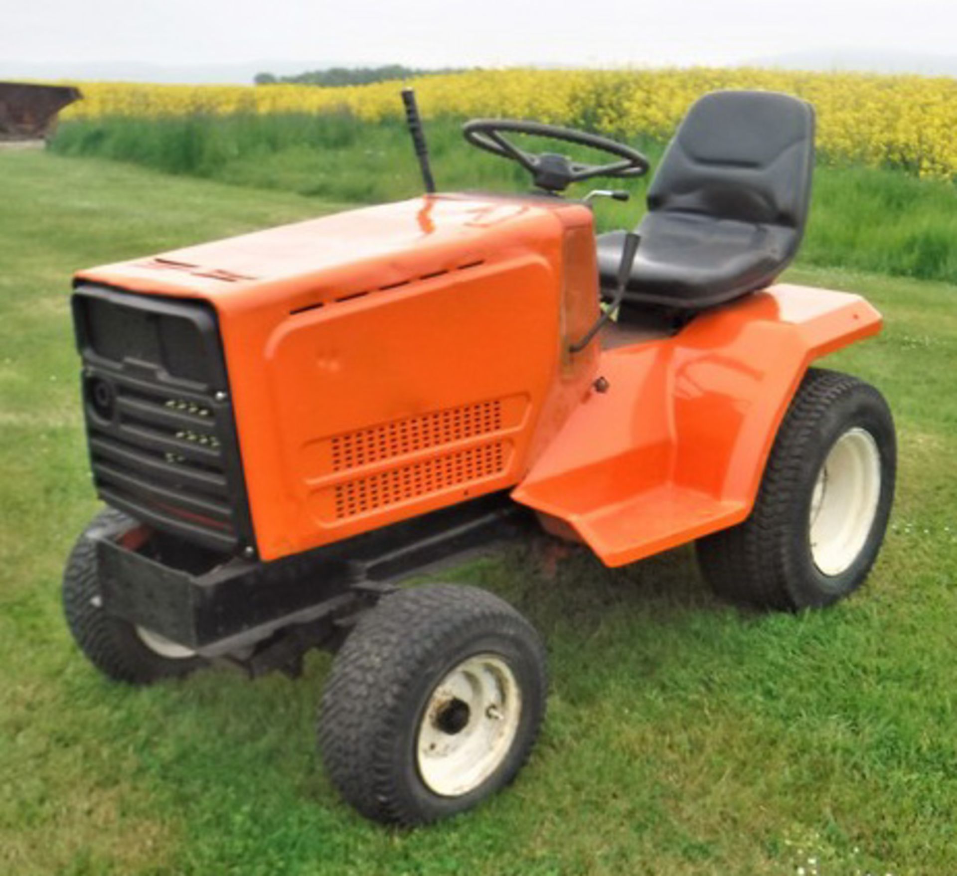 KUBOTA 14hp tractor, 4280hrs (not verified) - Image 2 of 22