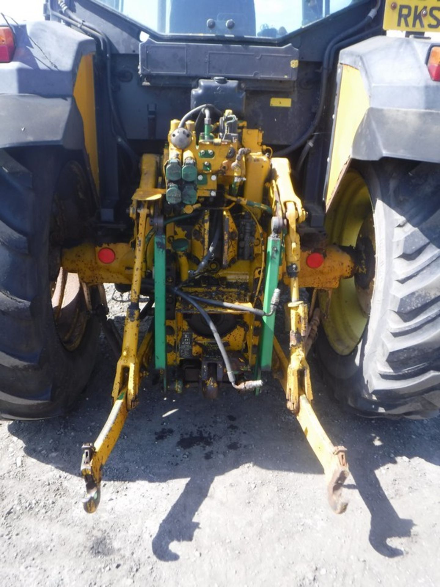 2000 JOHN DEERE 6210 tractor. Reg No W64 RKS s/n 106210Y278541. Hrs not known. Engine starting issu - Image 35 of 35