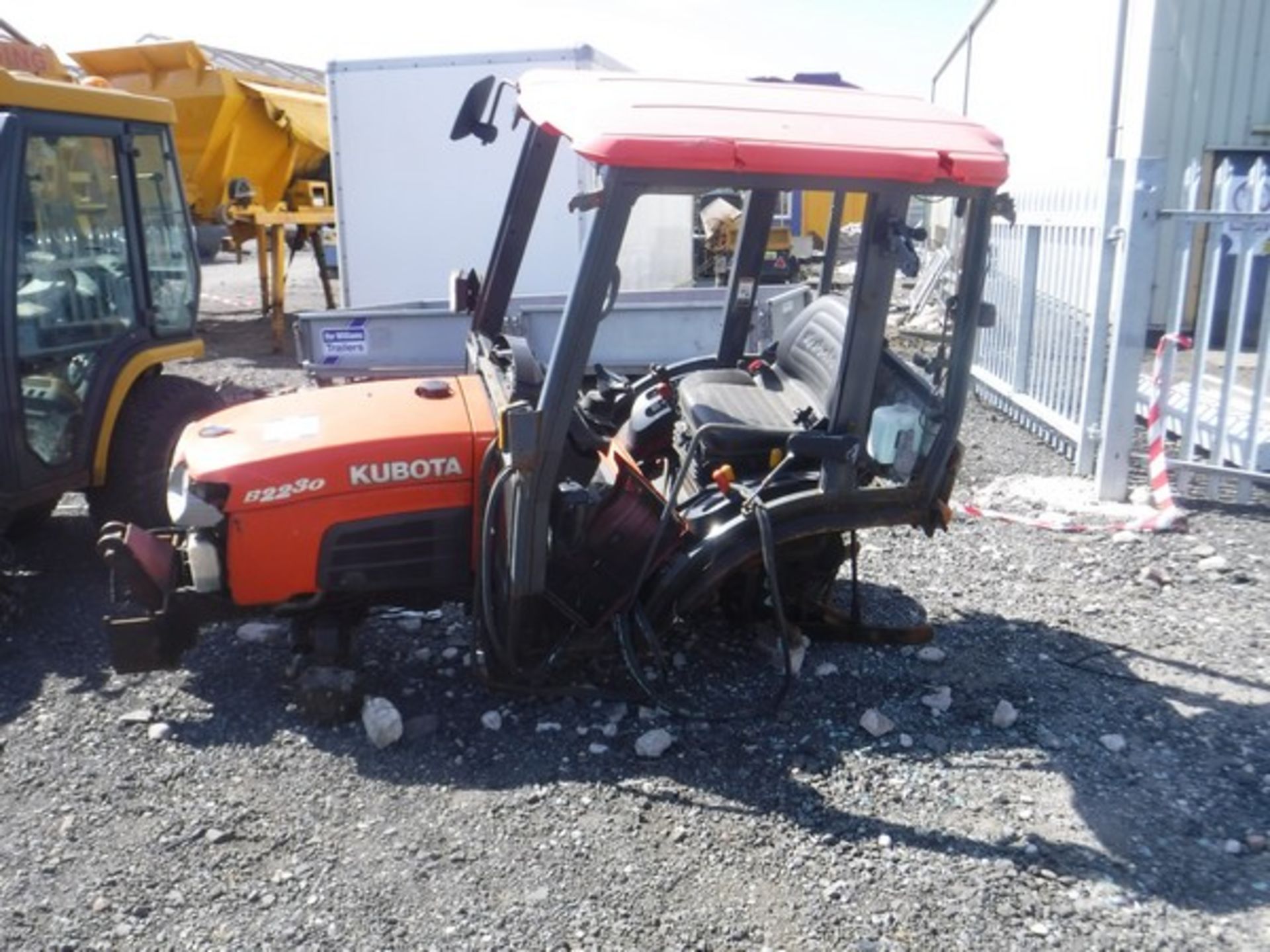 2007 KUBOTA Mini tractor. S/N B2230HD80193. Reg - DN57 HFV. 859hrs (not verified). Non-runner. For s - Image 2 of 16