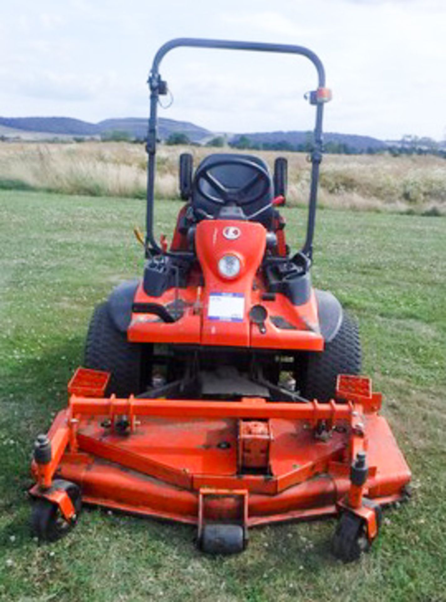 2007 KUBOTA F2880 ride on mower. S/N F2880EC c/w out front cutting deck. 3496 hrs (not verified) - Image 6 of 13
