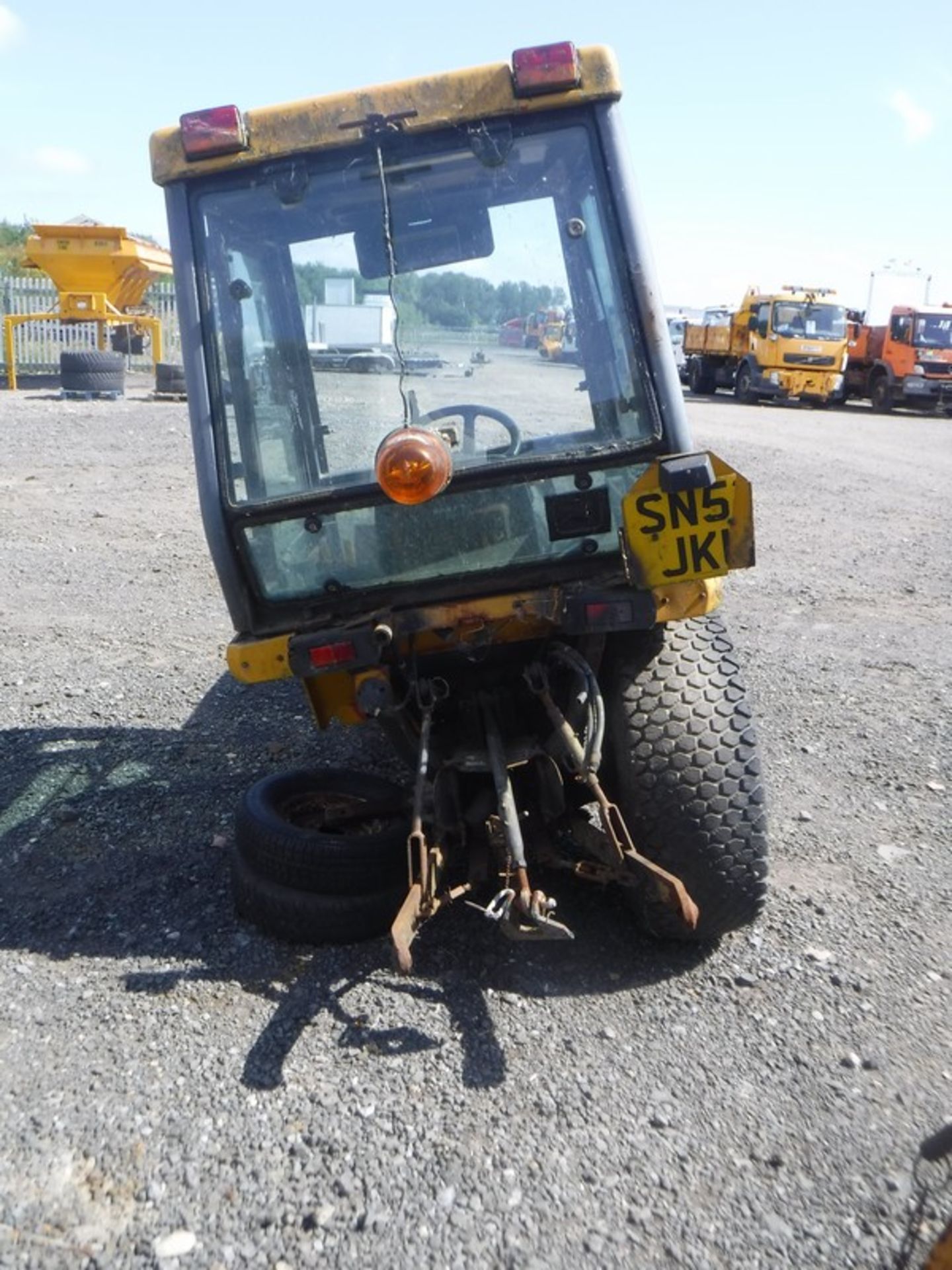 2003 KUBOTA Mini tractor. S/N B2110HD8057A. Reg - SN53 JKU. 788 hrs (not verified). Non-runner for - Image 9 of 20