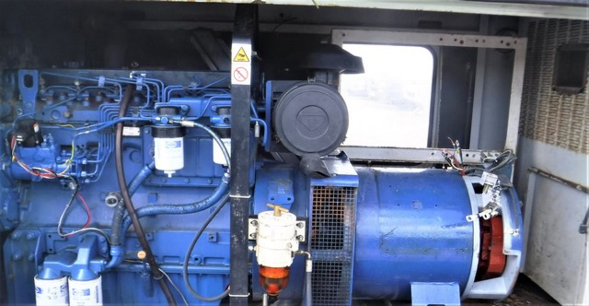 LCH P100 Generator. S/N 0A04108, 100kva, 415 volts. C/W Perkins engine mounted on Indespension twin - Image 3 of 9