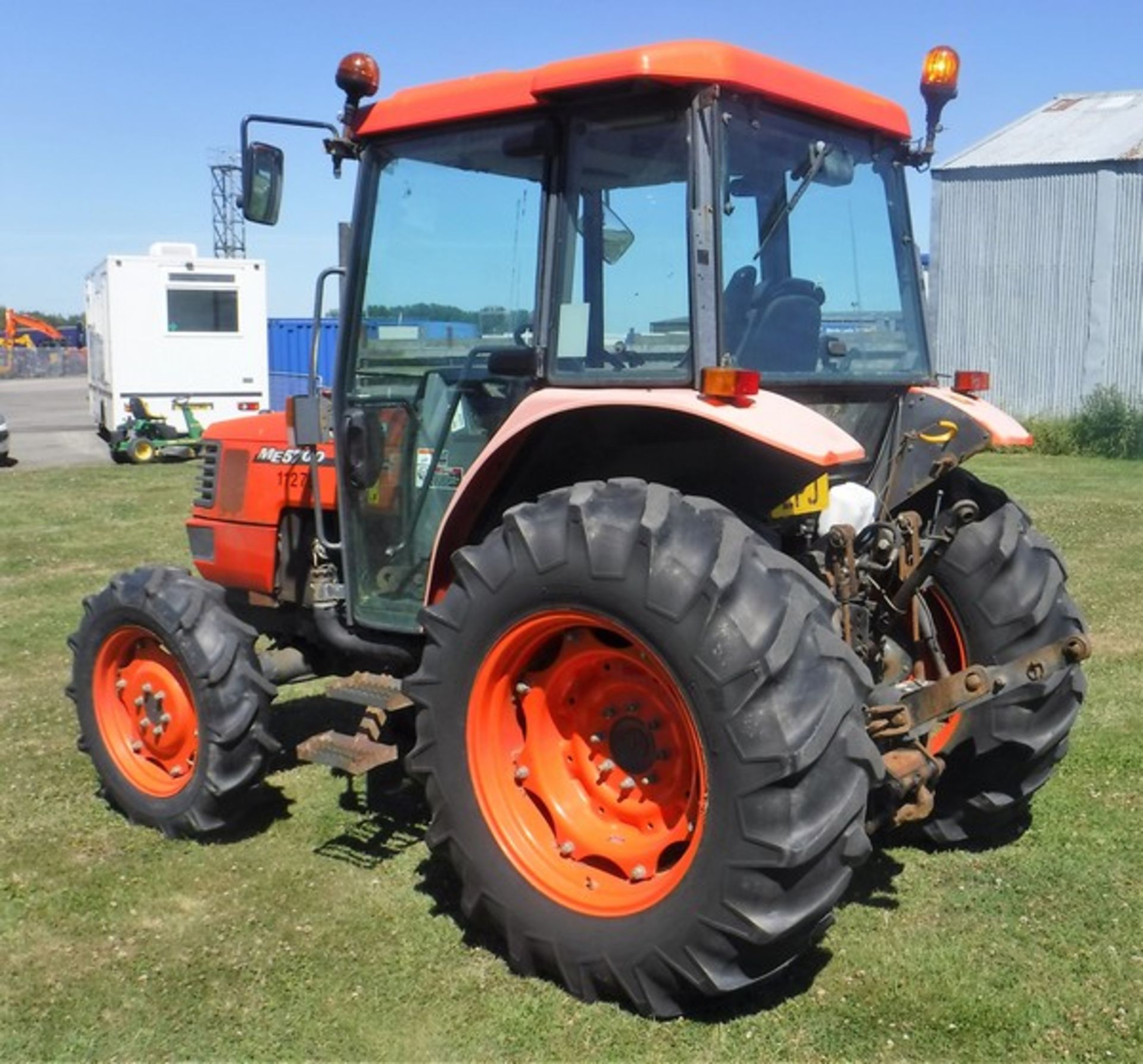 KUBOTA ME5700DTC EEC No E1374/1502001/30082. Reg No SP08 EPJ. 2747 hrs (not verified) - Image 16 of 18