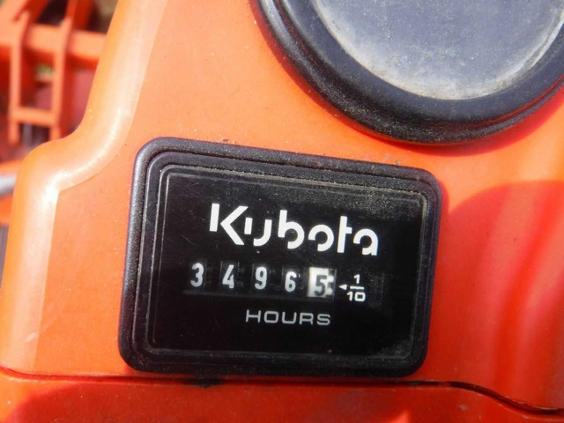 2007 KUBOTA F2880 ride on mower. S/N F2880EC c/w out front cutting deck. 3496 hrs (not verified) - Image 5 of 13